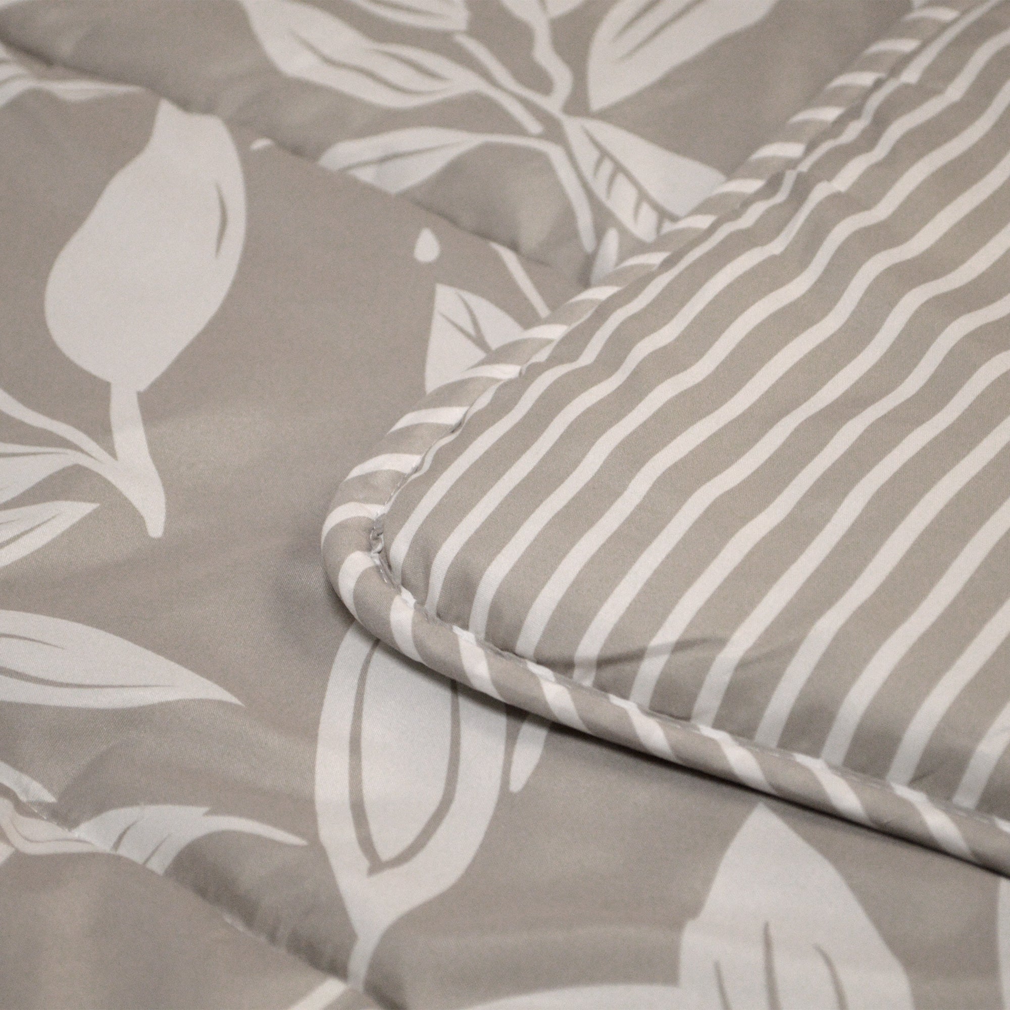 All-in-One Lazy Duvet Grey Leafs - Duvet for the whole year