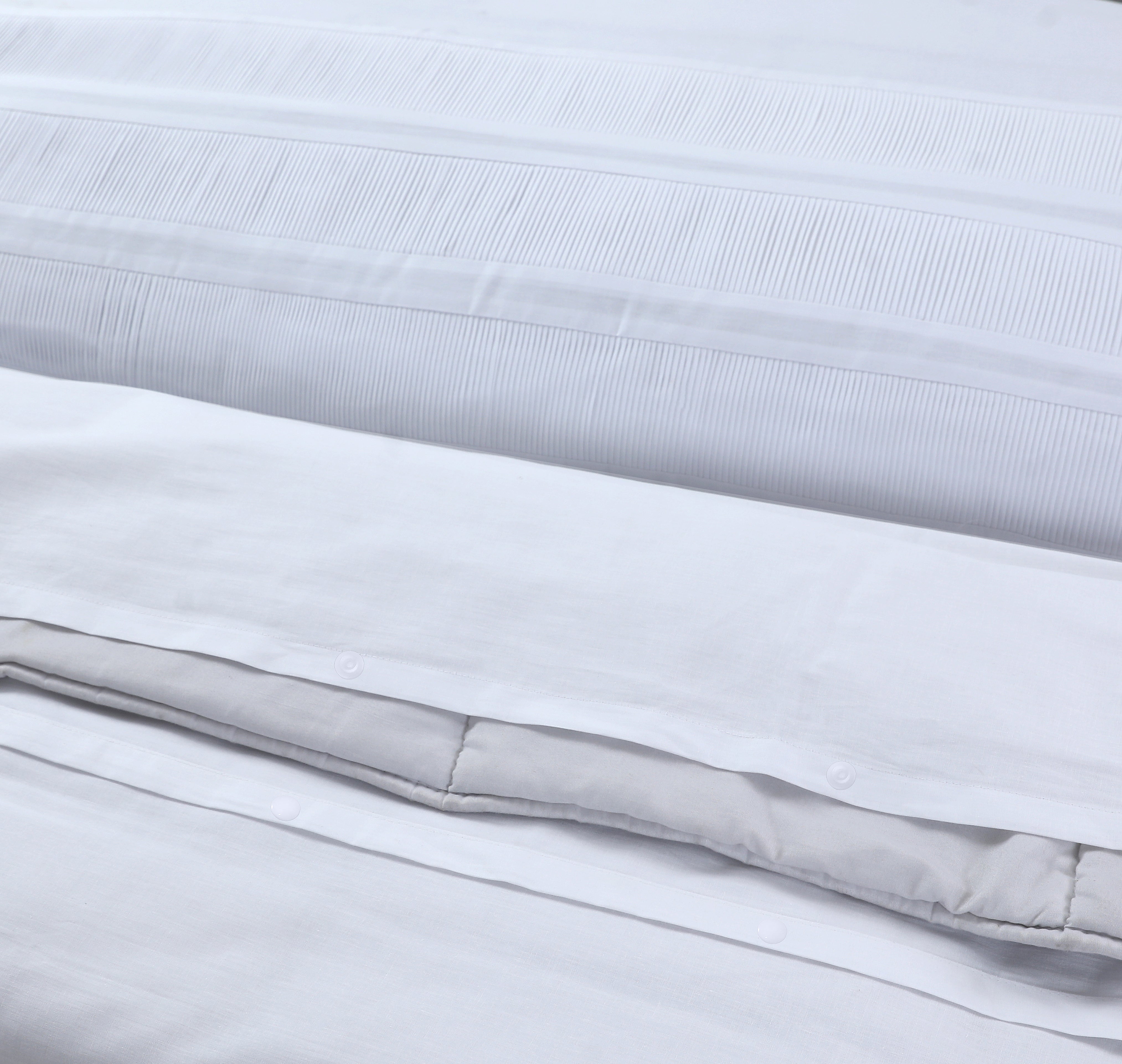 Bali Duvet Cover White - Luxury Design - Super soft woven - Luxuriously packaged
