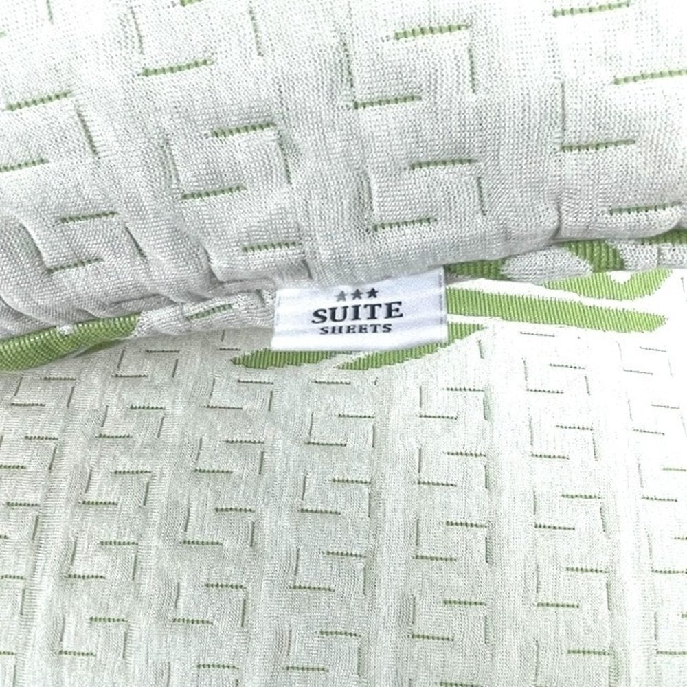 Bamboo Memory Foam Pillow - Pressure Relieving & Cooling for a Better Night's Sleep