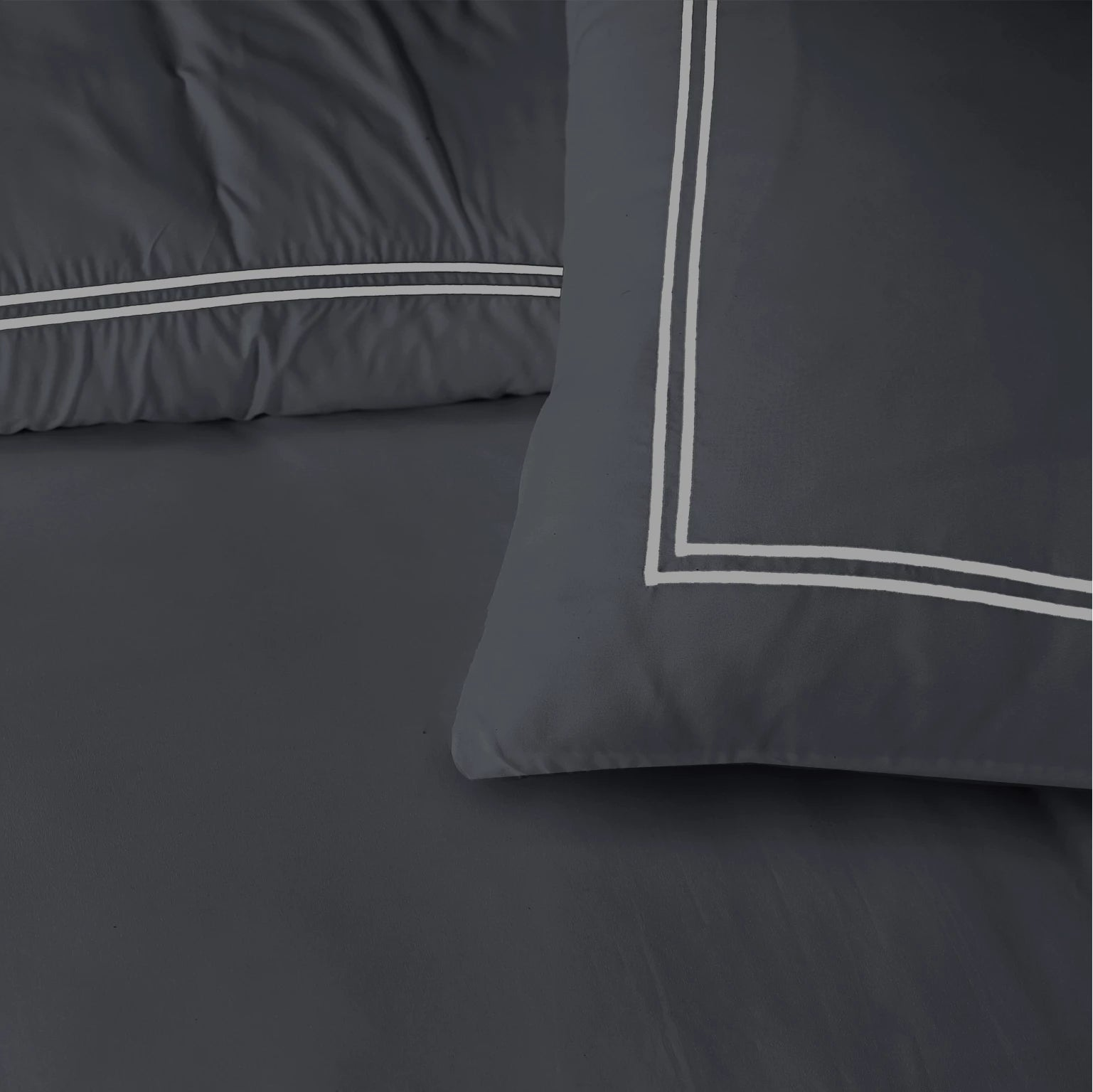 Brata Dekbedovertrek - Zwart/Grijs - 100% Katoen Percale