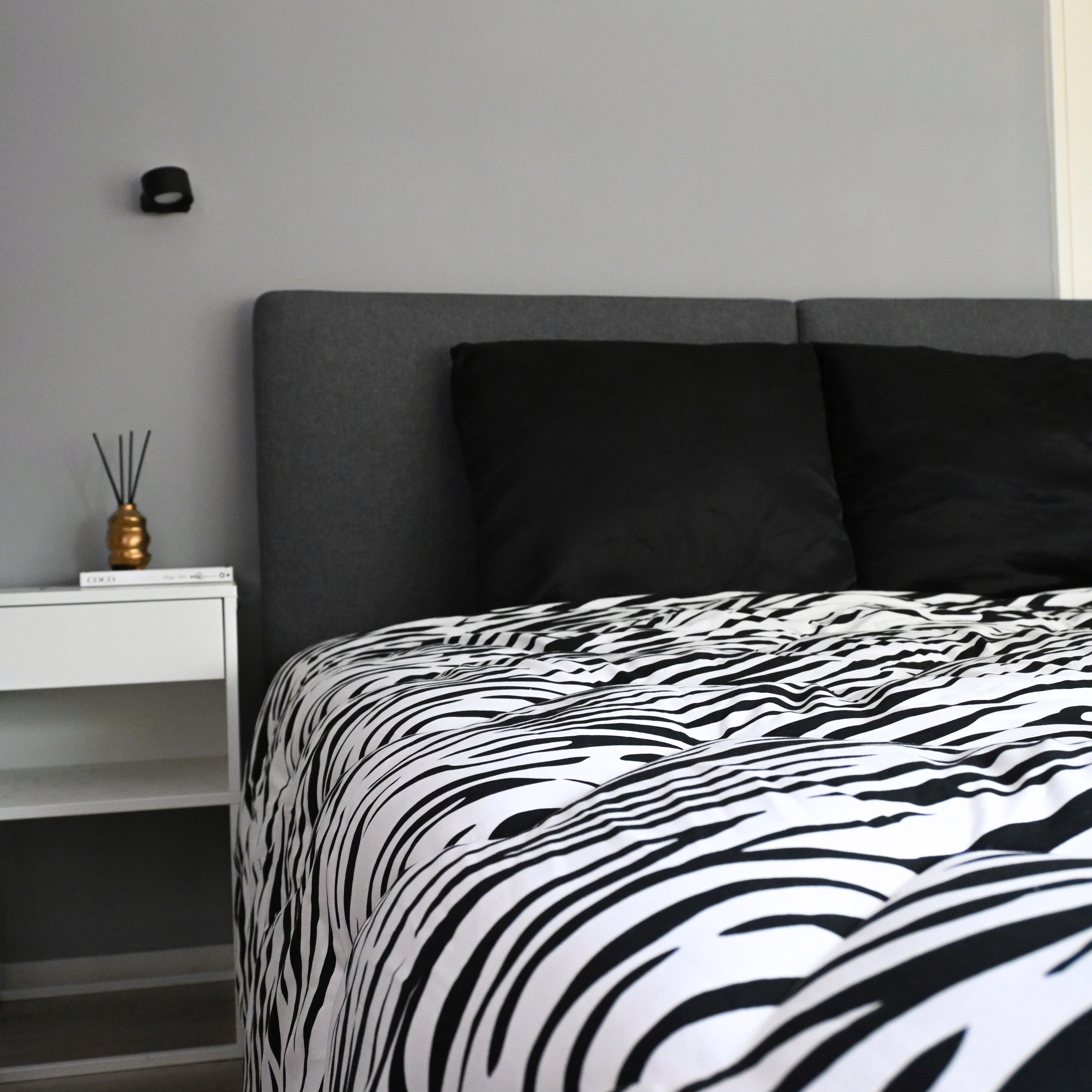 All-in One Lazy Dekbed Zebra - Dekbed voor het hele jaar