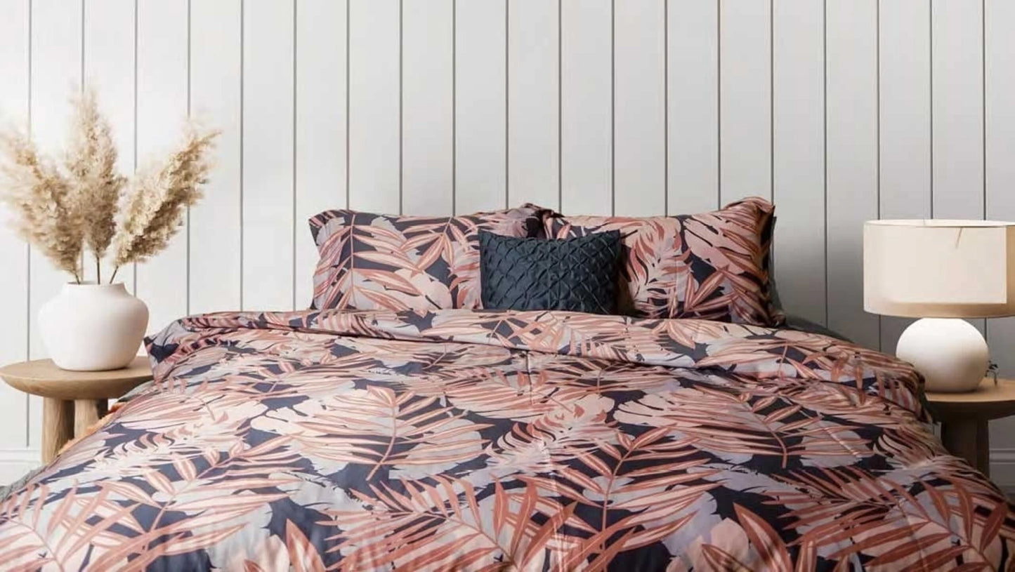 Dekbedovertrek Katoen Satijn Tropical Escape - Luxe Beddengoed voor een Tropische Sfeer