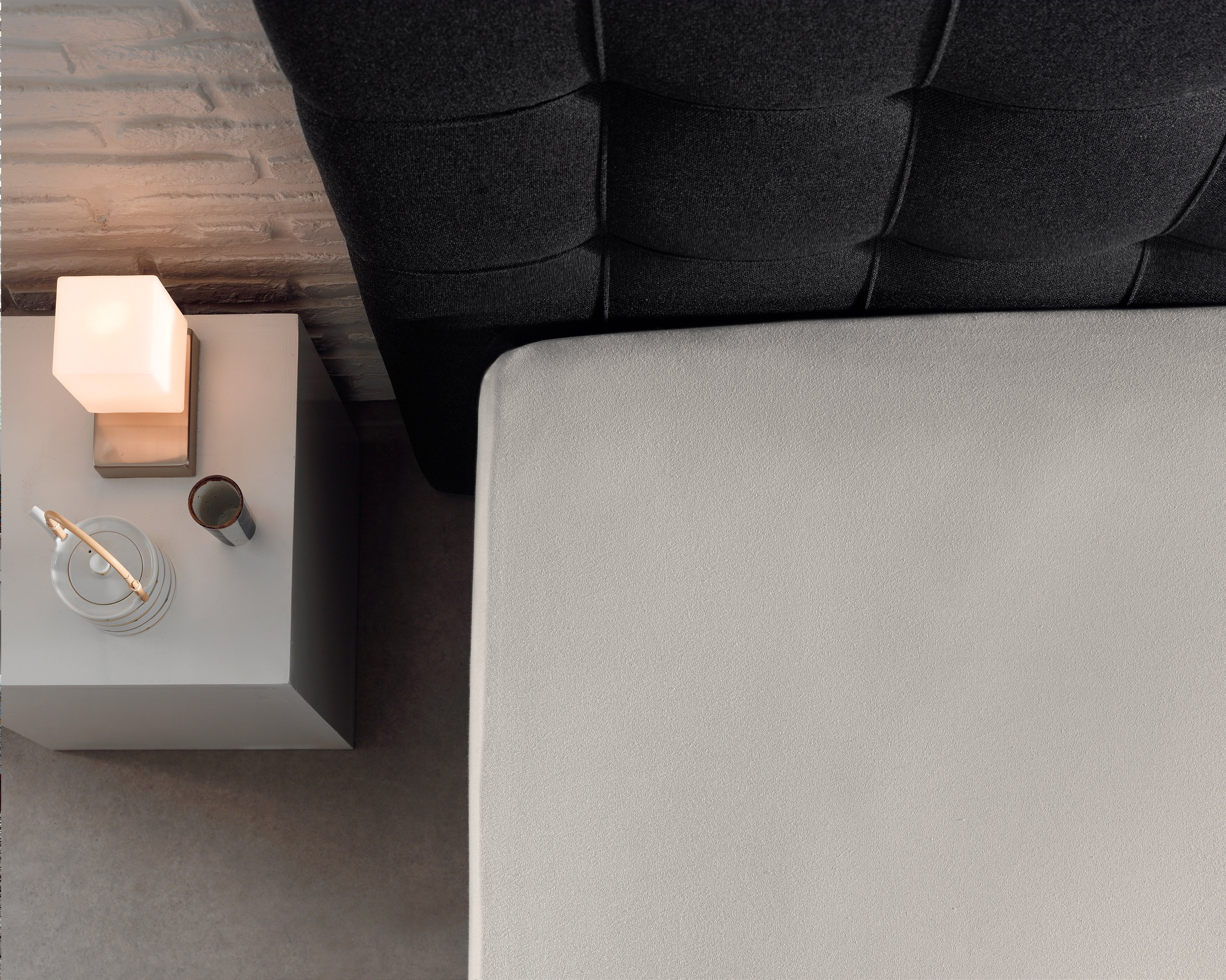 Single Jersey 135g Fitted Sheet Cream - Wonderfully Soft - Suitable for Box Springs and Mattresses - Stretch Cotton