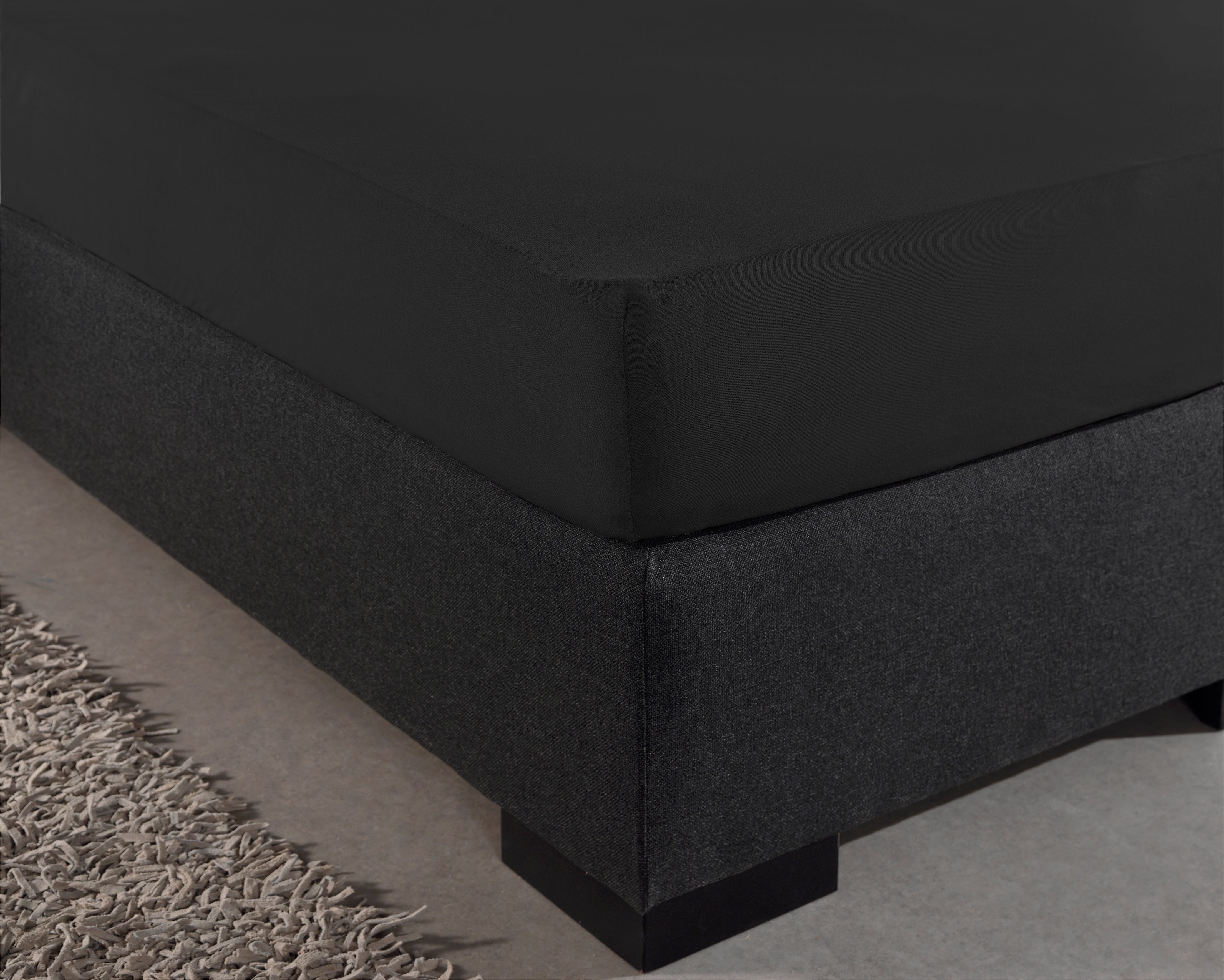 Single Jersey 135g Fitted Sheet Black - Wonderfully Soft - Suitable for Box Springs and Mattresses - Stretch Cotton
