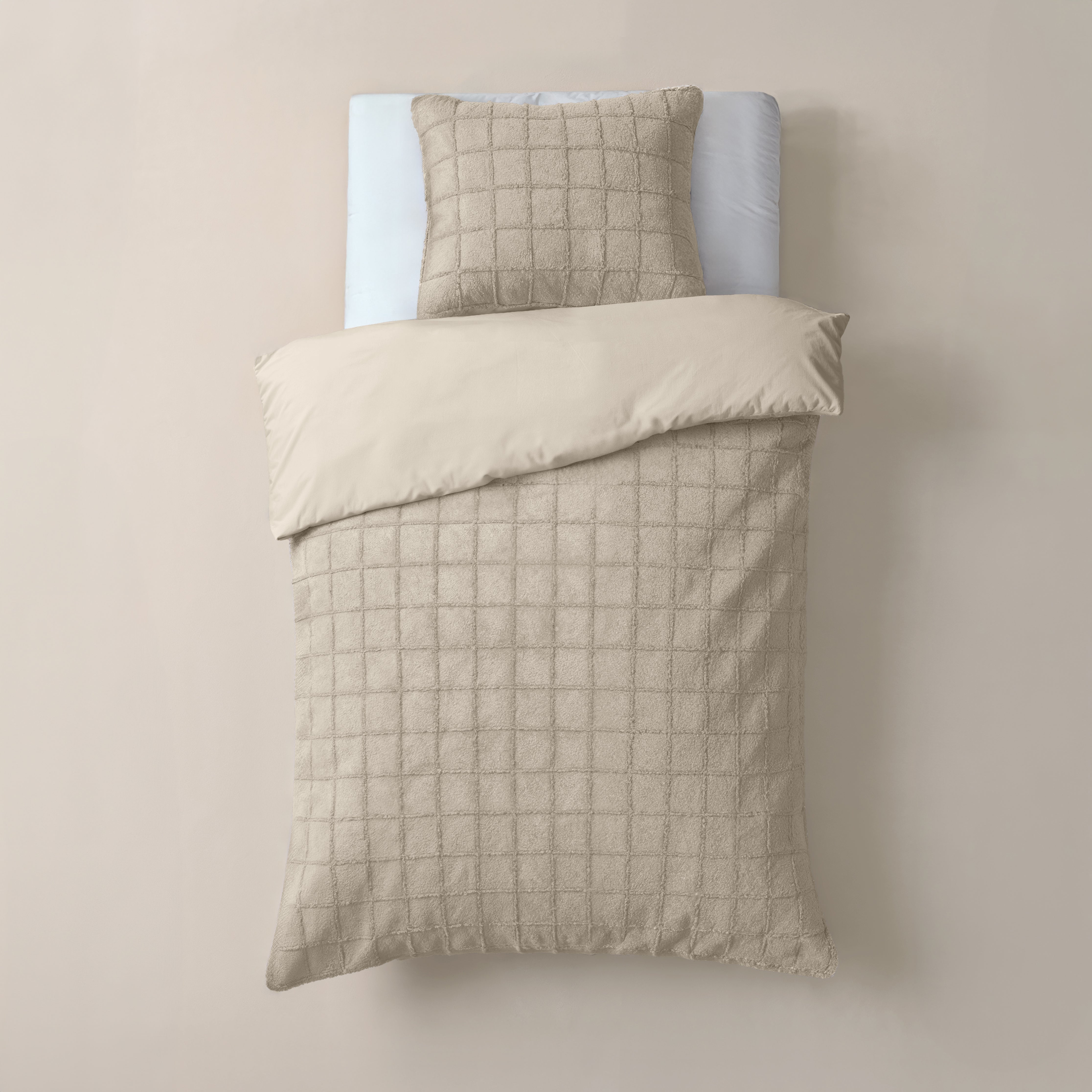 Faux Fur Check Duvet Cover Beige - Wonderfully soft - Chic design - Faux fur