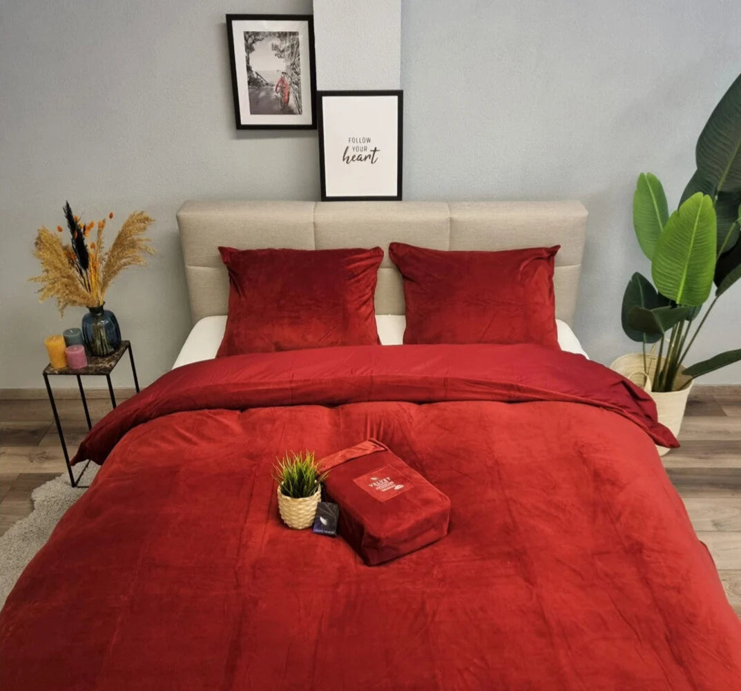 Velvet Duvet Cover Bordeaux Red – Luxury & Comfort