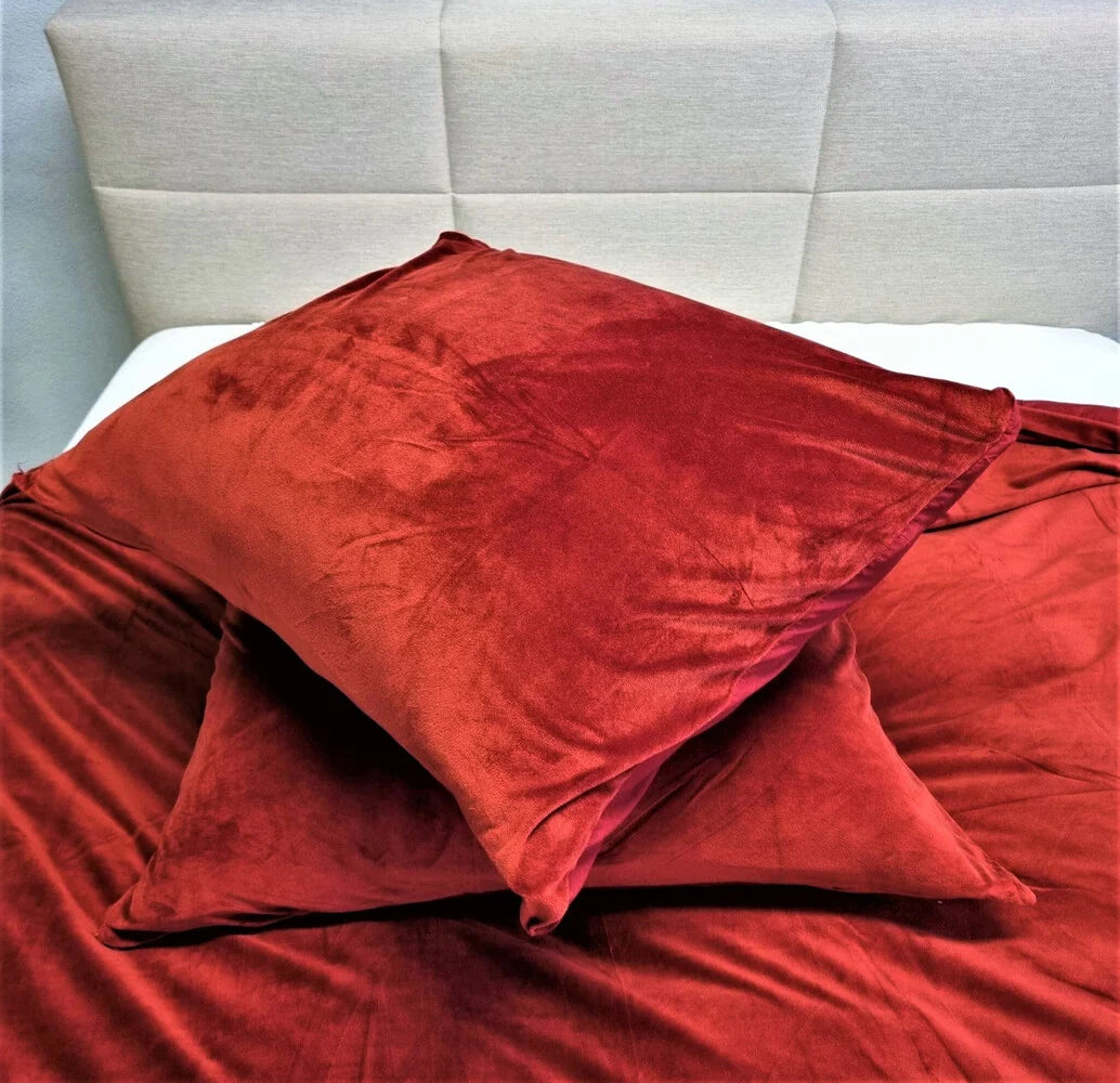 Velvet Duvet Cover Bordeaux Red – Luxury & Comfort