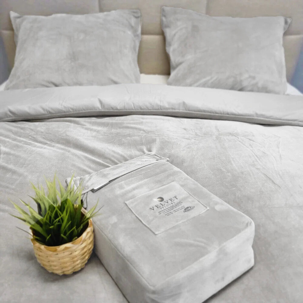 Velvet Duvet Cover Silver Velvet – Luxury & Warmth for Every Bedroom