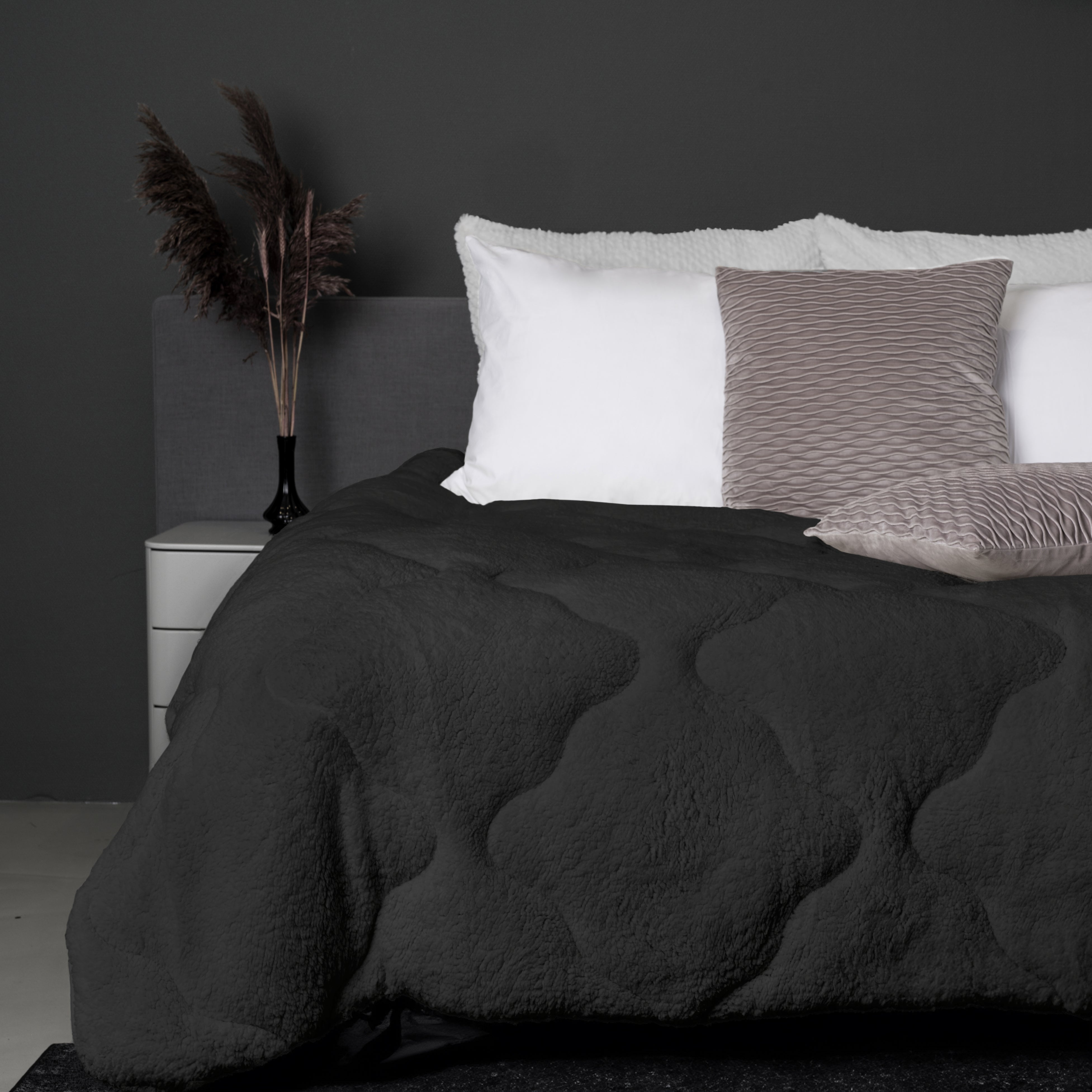 All-in One Lazy Teddy Dekbed Antraciet - Dekbed voor het hele jaar