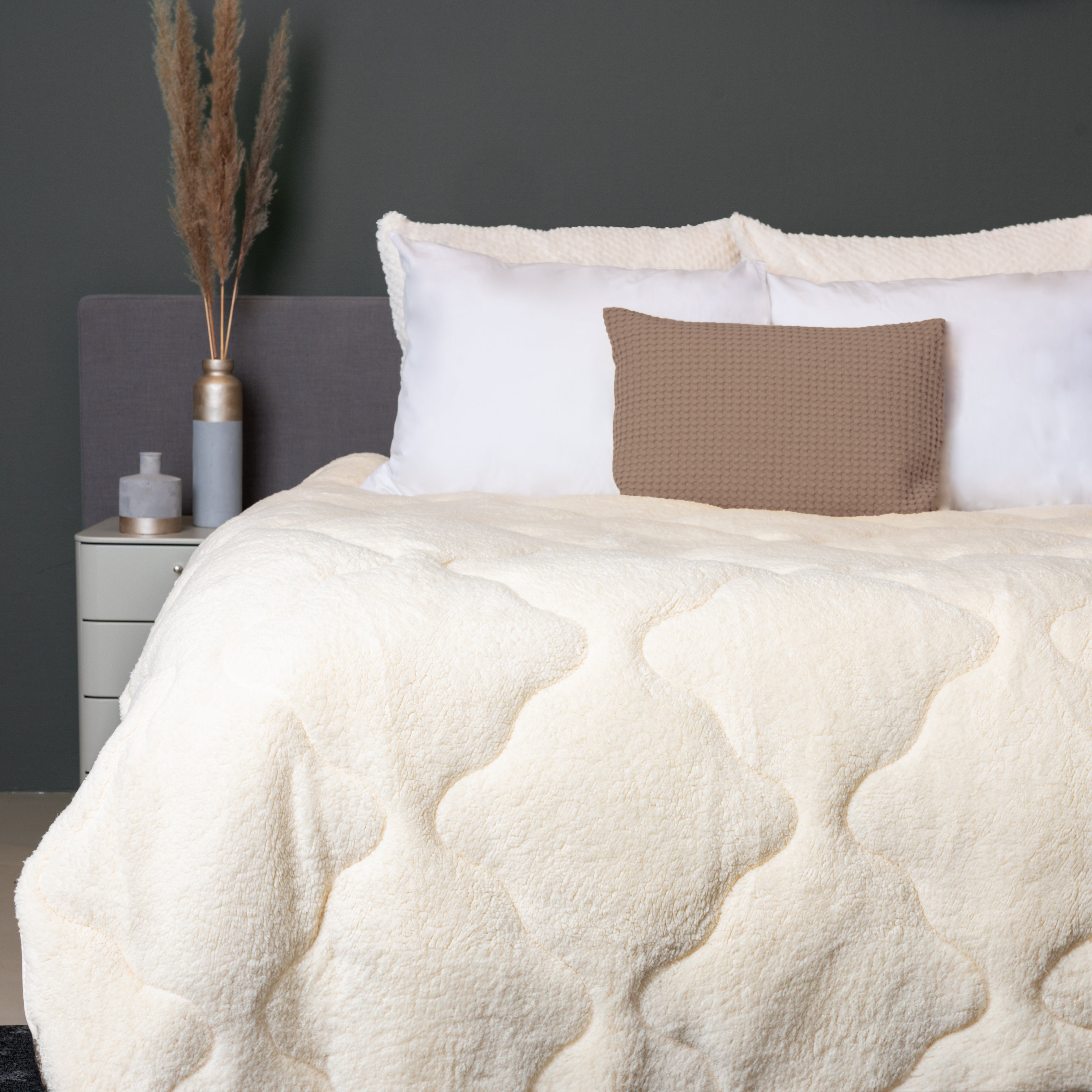 All-in One Lazy Teddy Dekbed Creme - Dekbed voor het hele jaar
