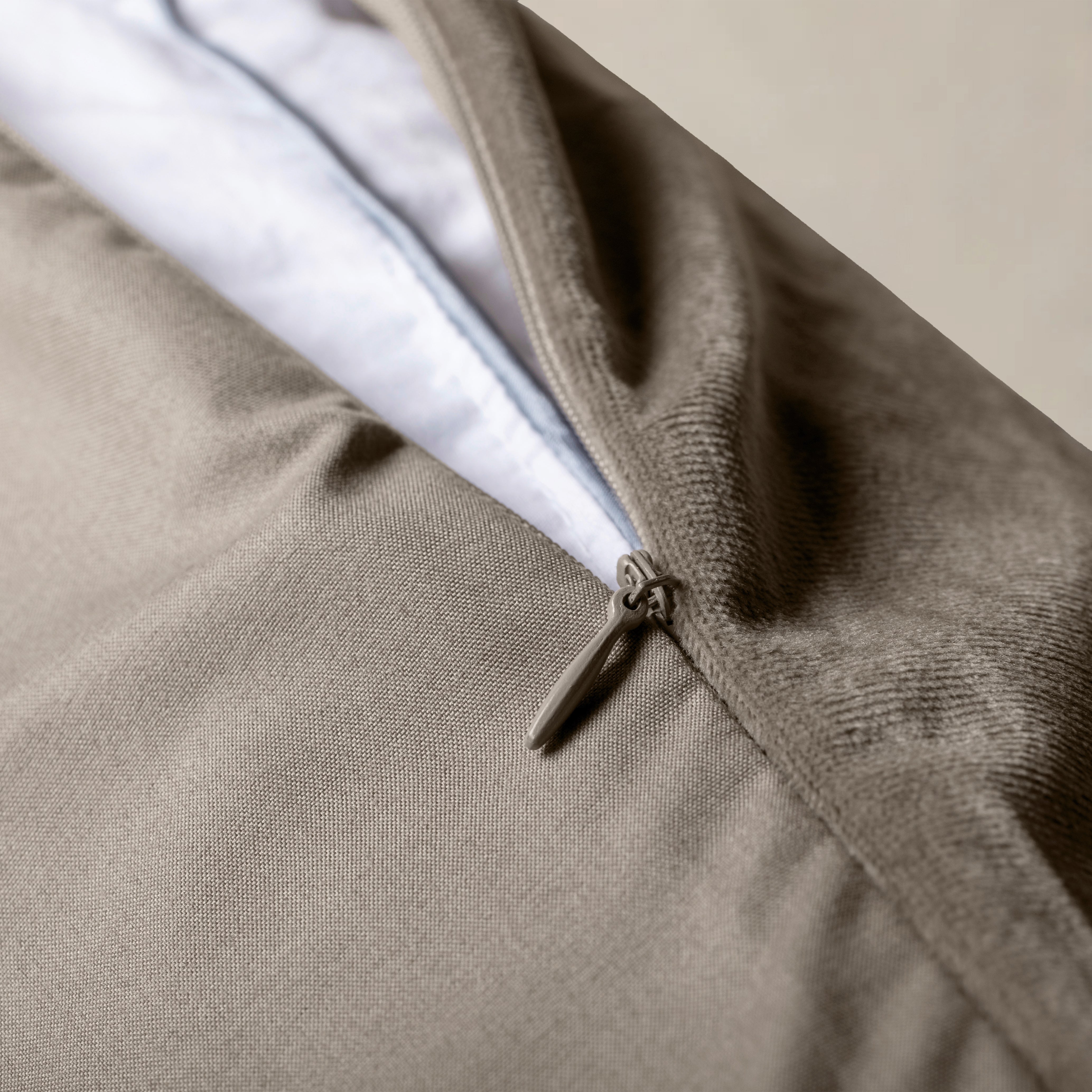 All-in One Lazy Velvet Dekbed Taupe/Grijs - Dekbed voor het hele jaar