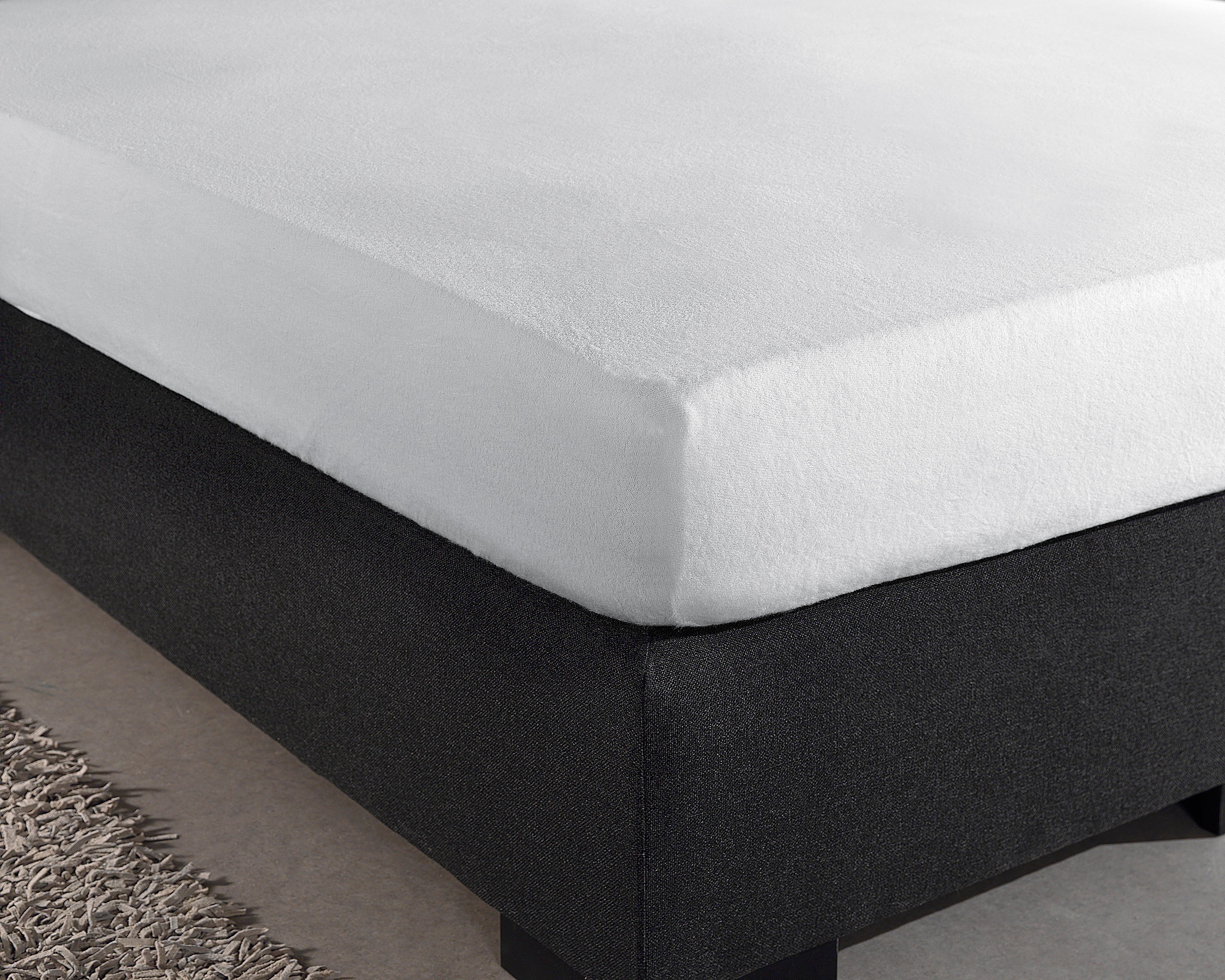 Molton Fitted Sheet - Moisture absorbent - Protects your mattress - Beautiful quality