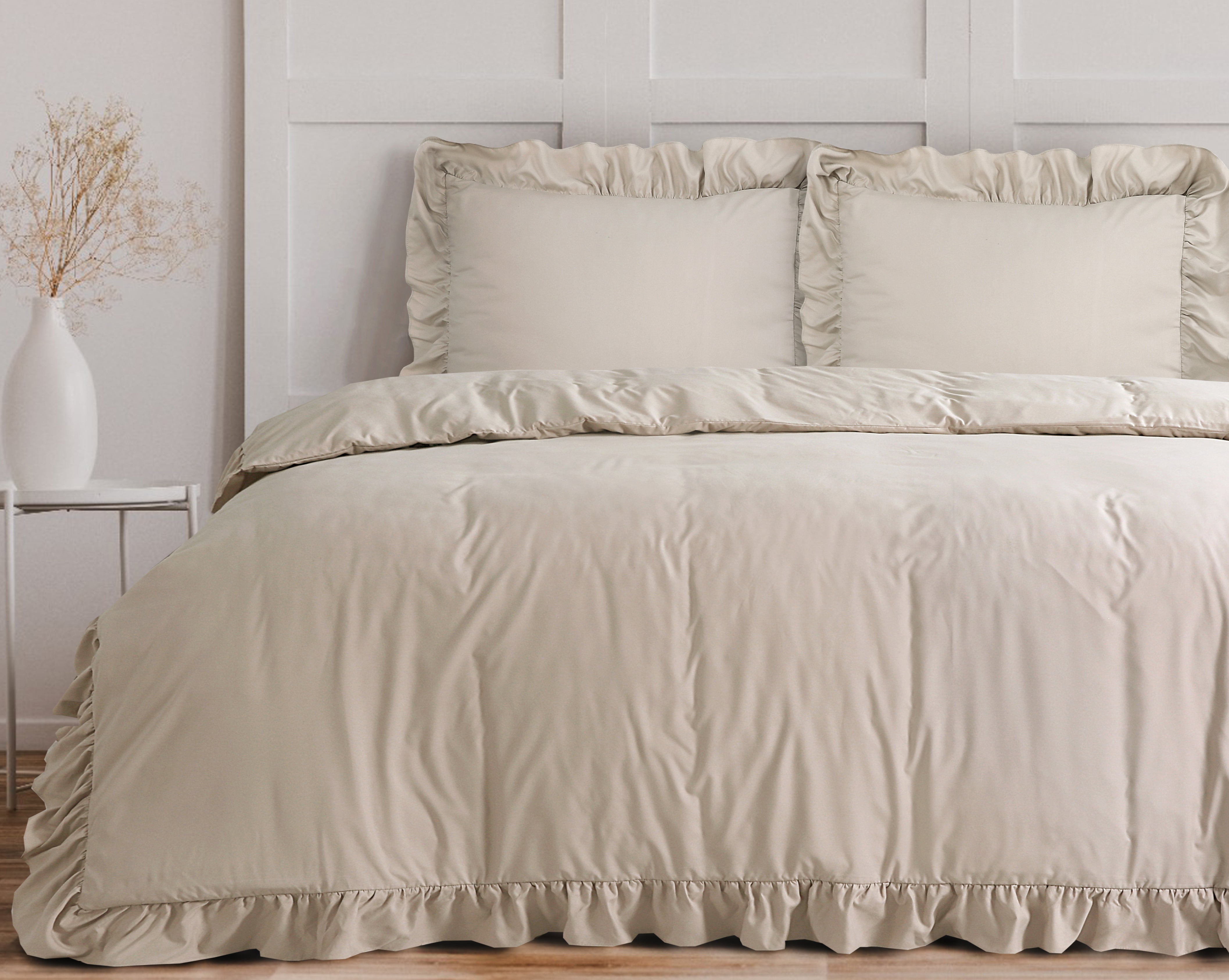 Ruffles Dekbedovertrek Taupe - Ruches overal rondom - Trendy design - Heerlijk zacht