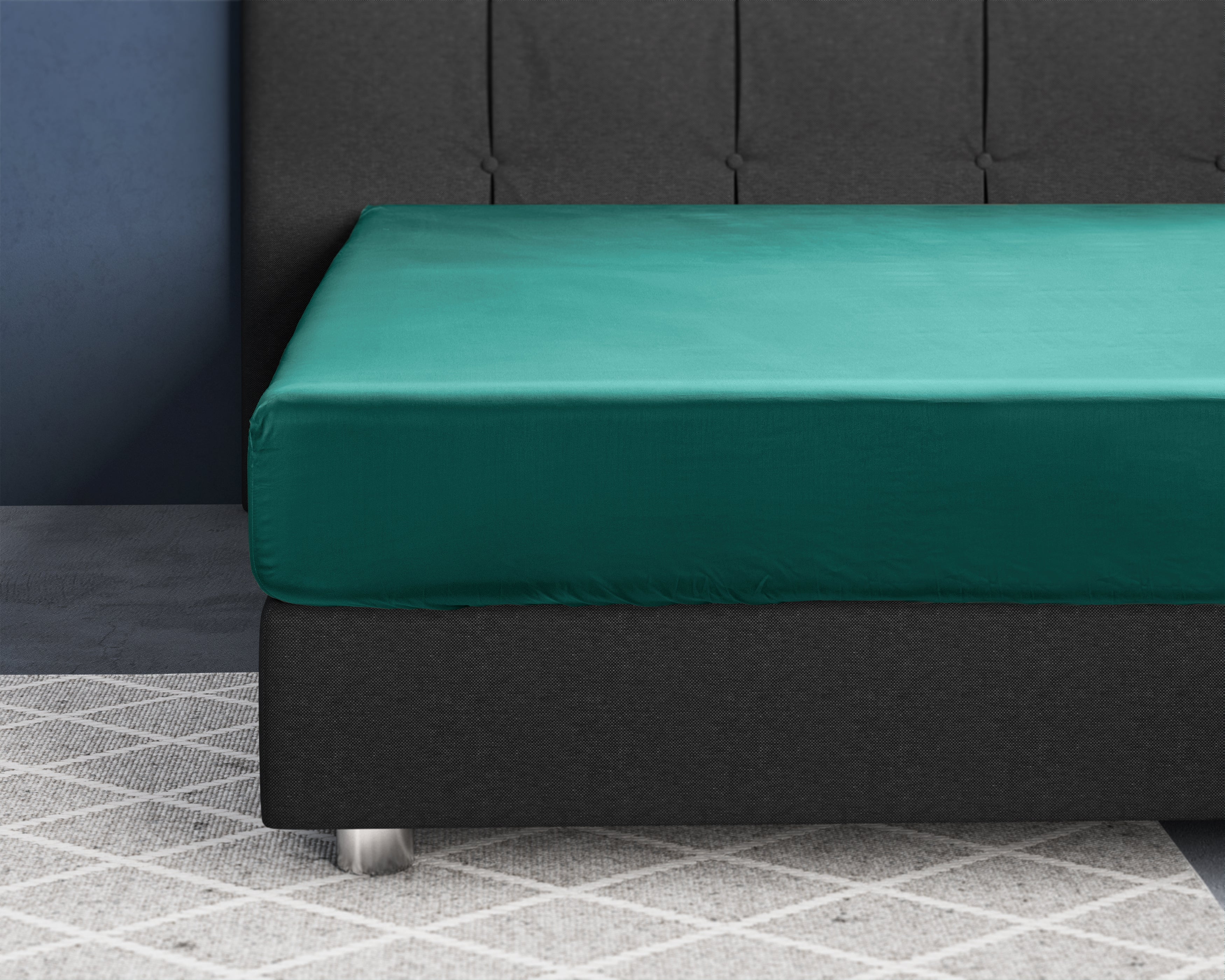 Satin Fitted Sheet Dark Green - Reactive washed - Soft, smooth, breathable and has a light sheen - Free from harmful substances and skin-friendly