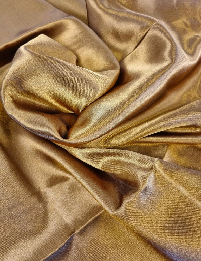 Satijnen Kussenslopen Champagne Gold – Luxe voor Haar en Huid