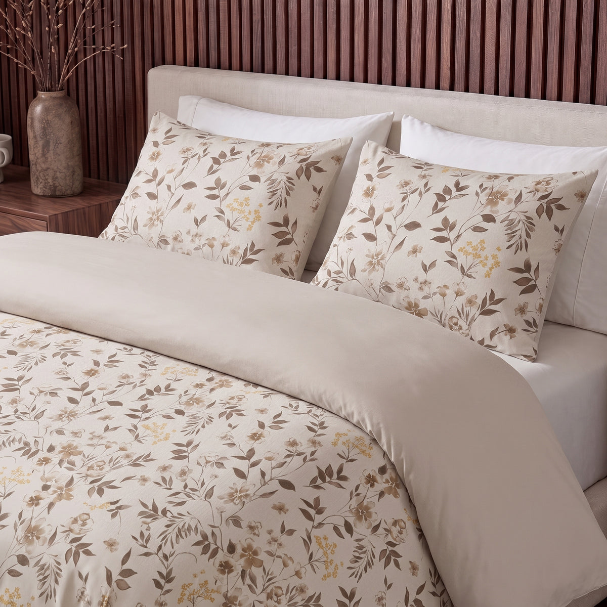 Sleeptime Dekbed - Bianca Beige - Voor het hele jaar + Kussenslopen