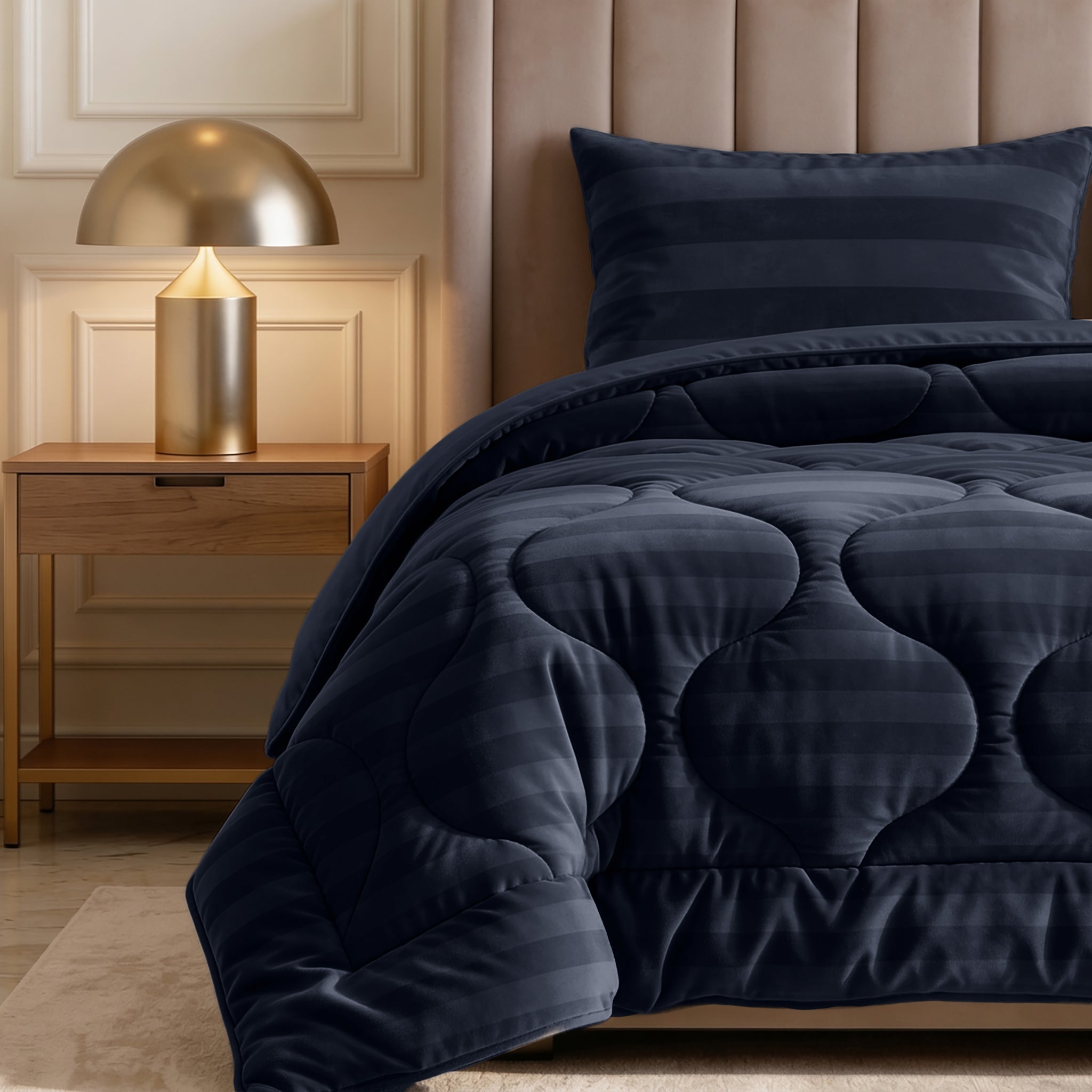 Sleeptime Lazy Dekbed - Hotel Velvet - Navy Blauw - Voor het hele jaar