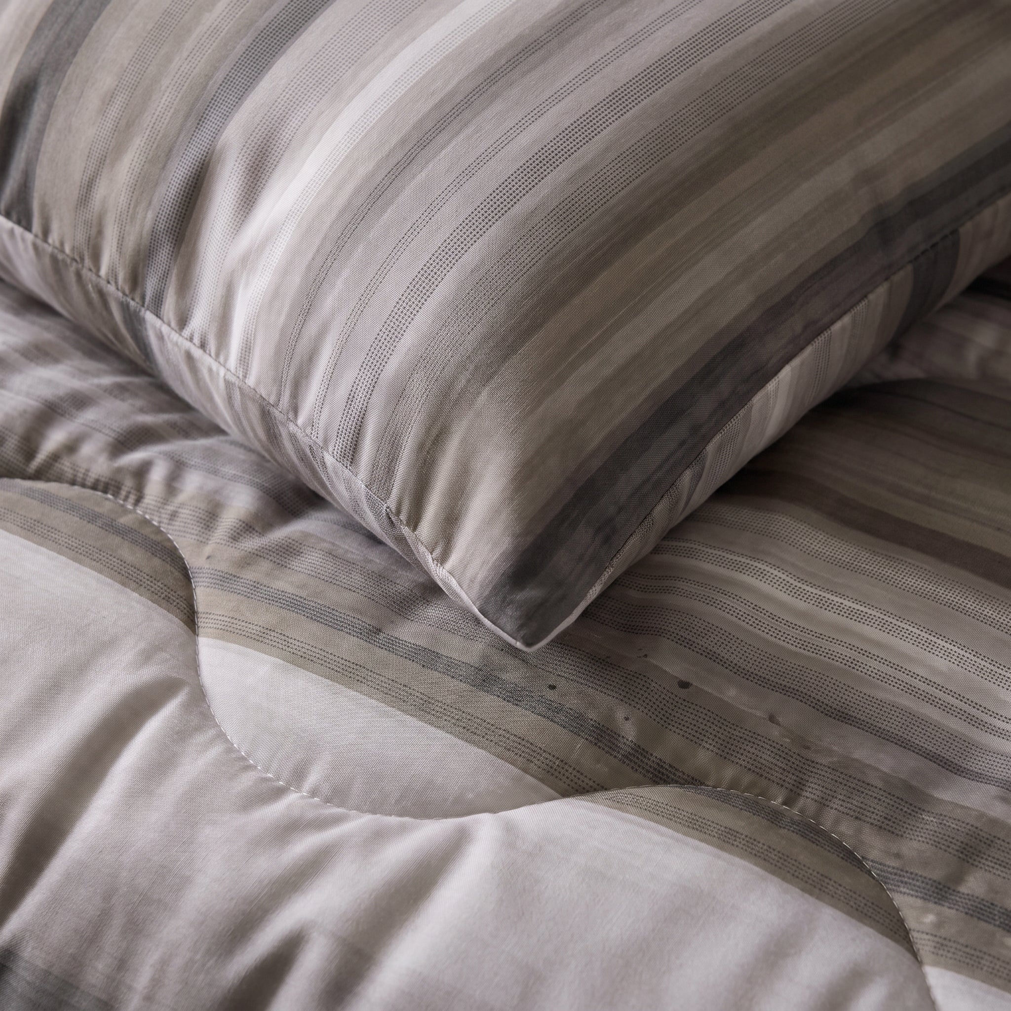 Sleeptime Lazy Dekbed - Marcus Taupe - Voor het hele jaar + Slopen