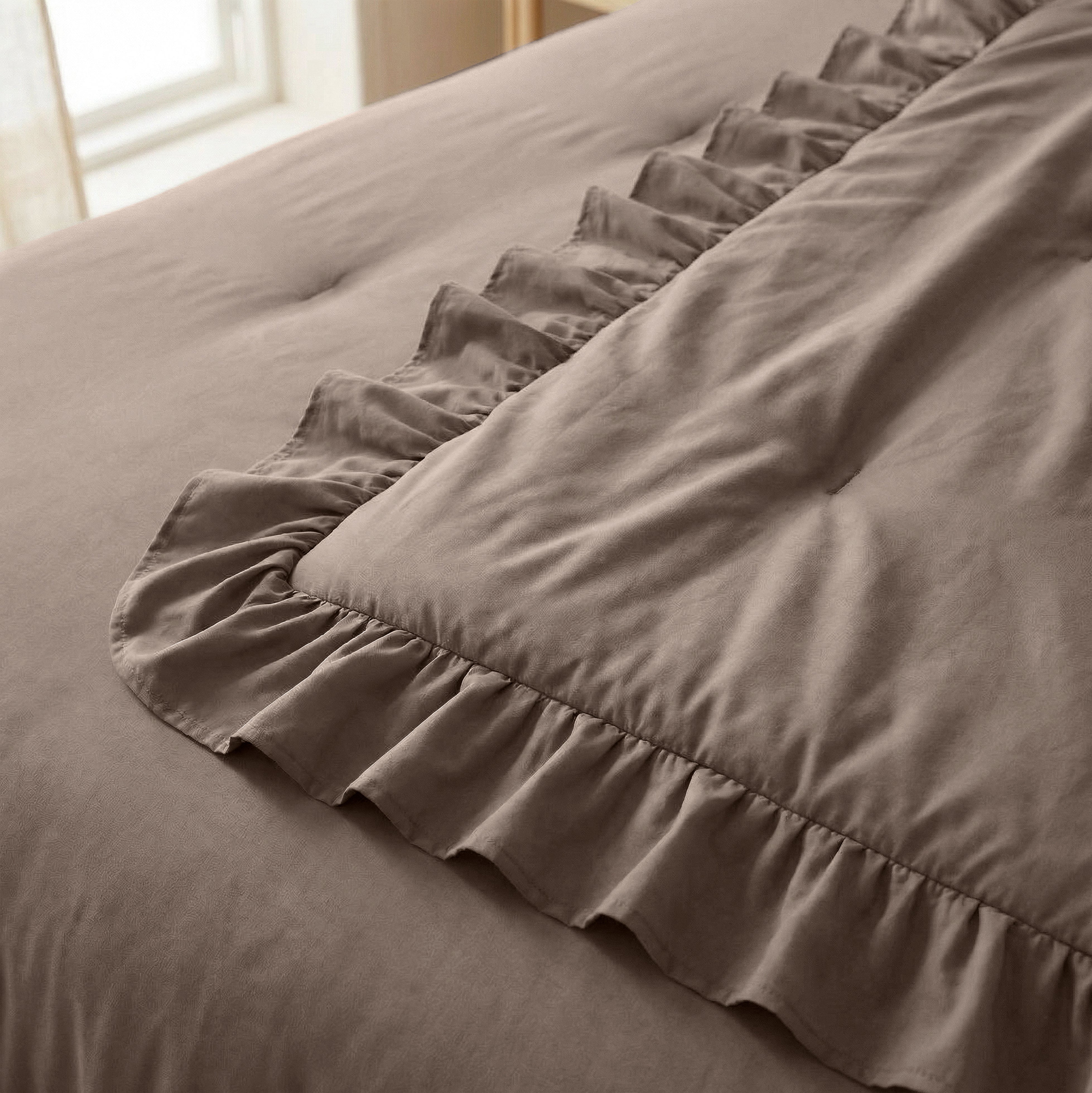 Sleeptime Lazy Dekbed - Ruffles - Taupe - Voor het hele jaar