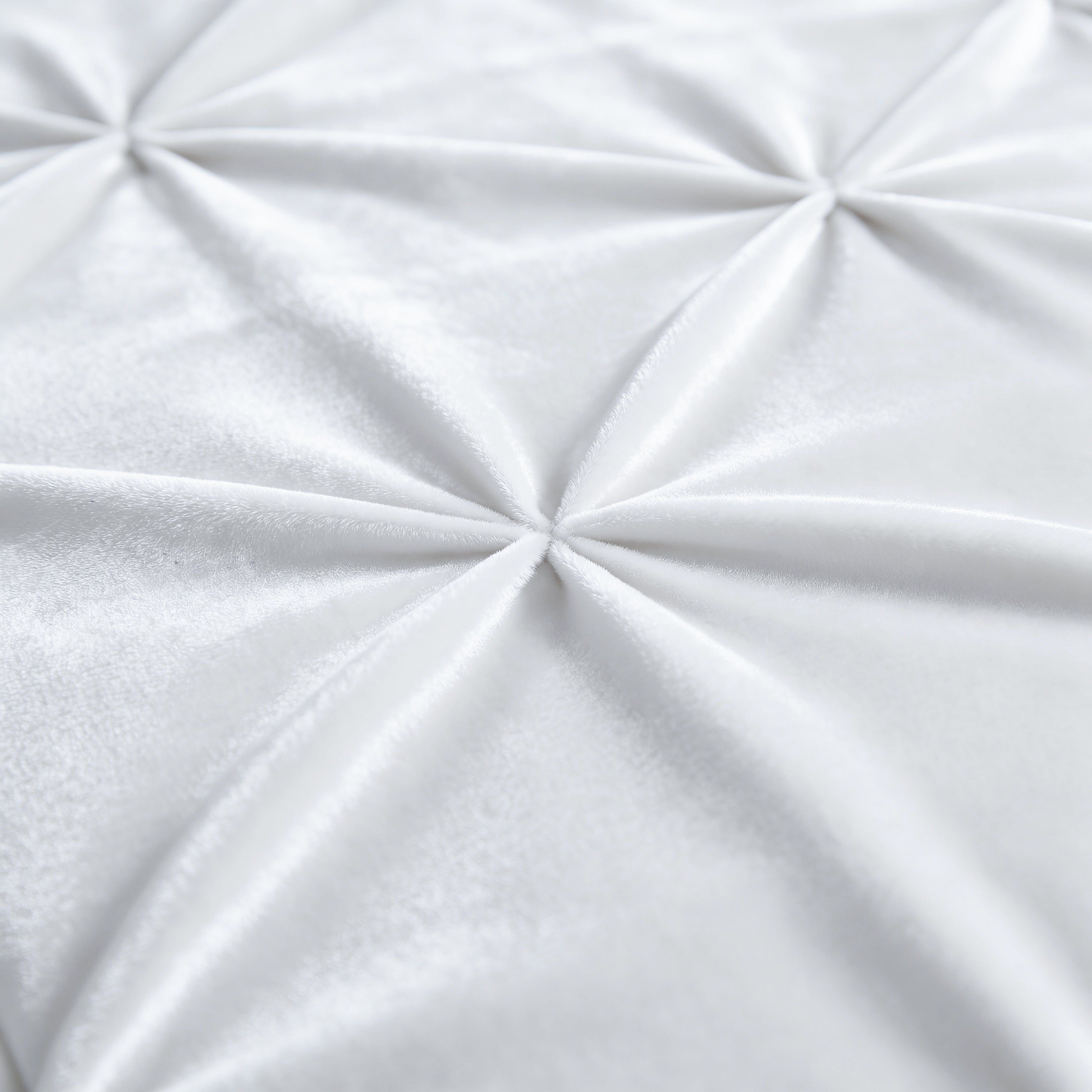 Sleeptime Lazy Velvet Pintuck Dekbed - Wit - Voor het hele jaar