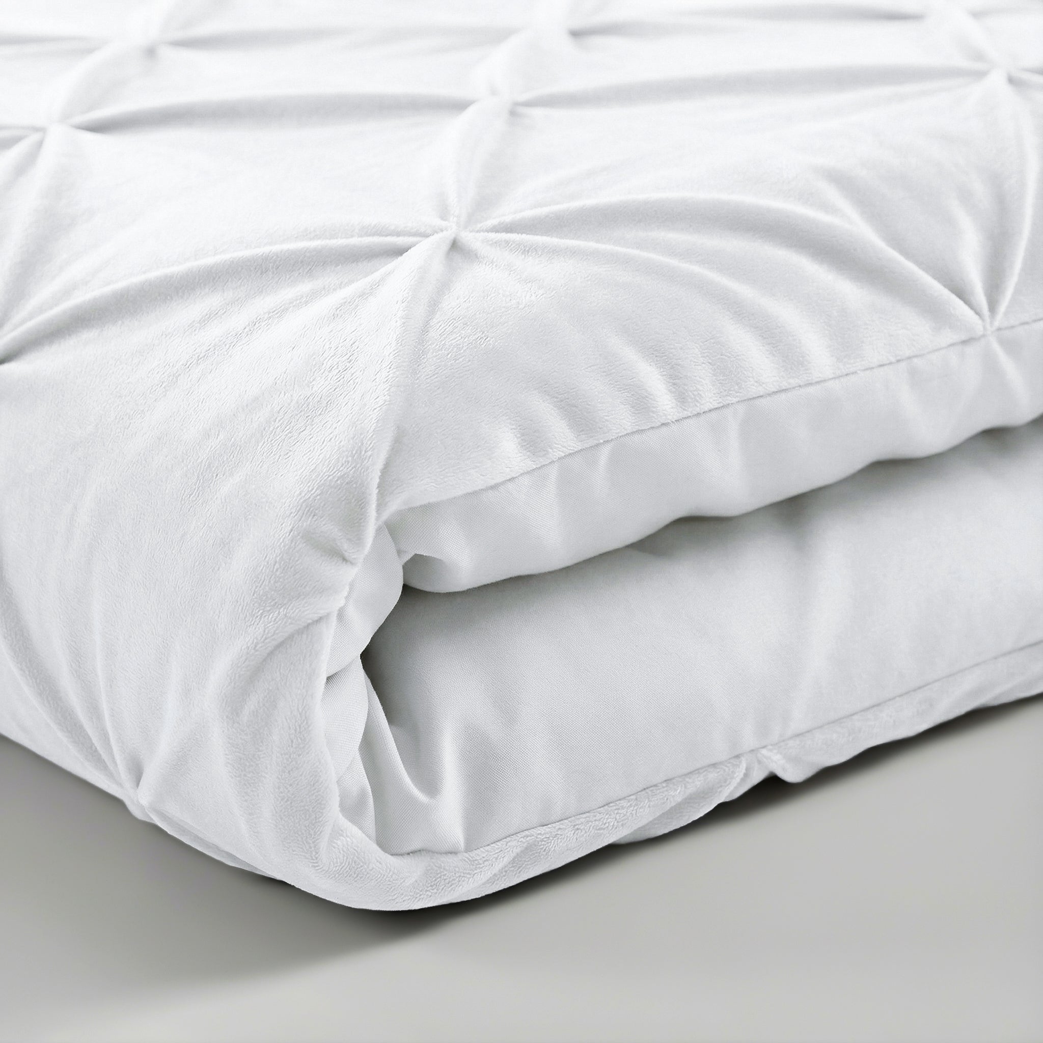 Sleeptime Lazy Velvet Pintuck Dekbed - Wit - Voor het hele jaar