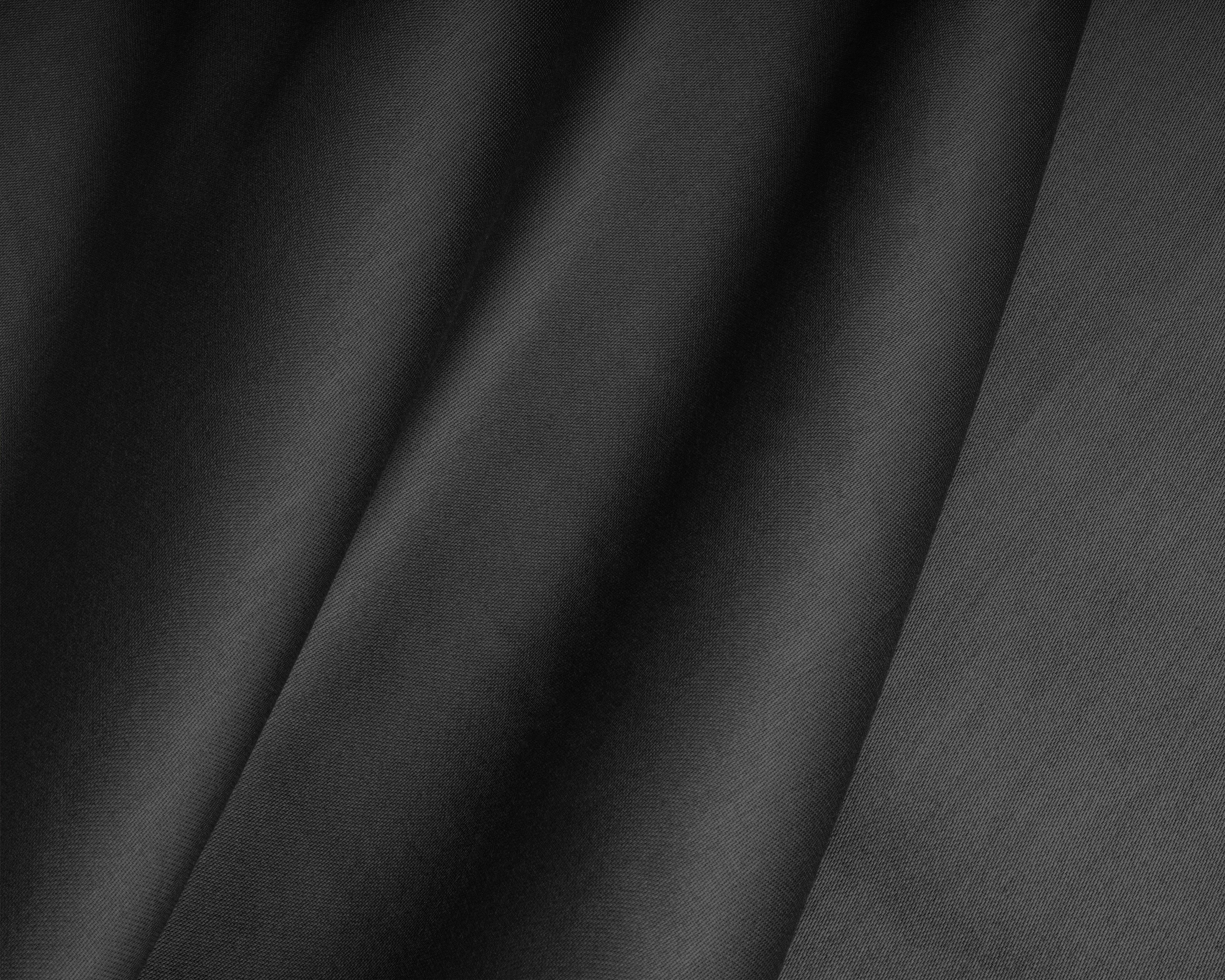 Split Topper Satin Fitted Sheet Black - Reactive washed - Soft, smooth, breathable and has a light sheen - Free from harmful substances and skin-friendly