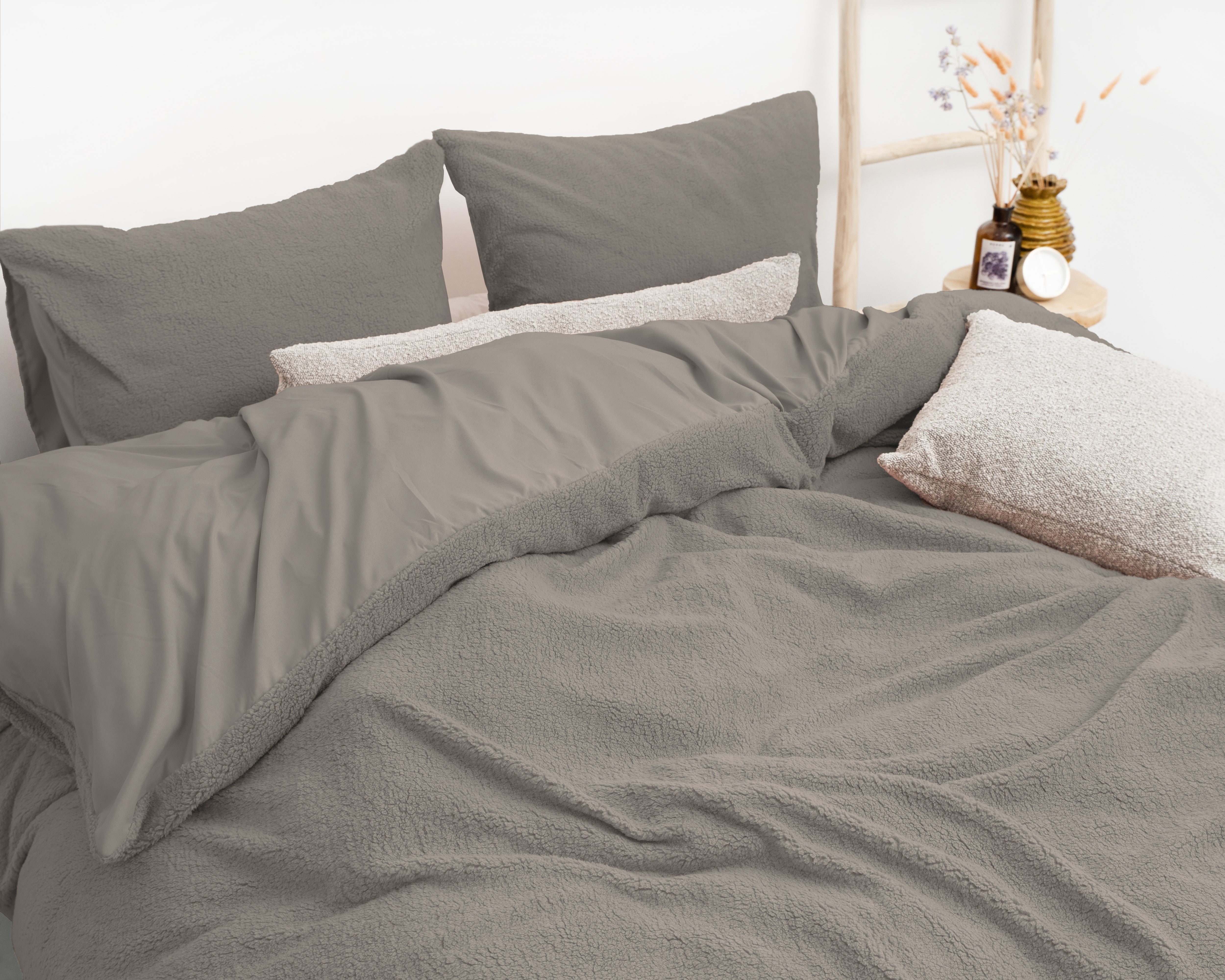 Teddy Duvet Cover Khaki - Cuddly night's sleep - Soft and warm - Warm and luxurious feeling