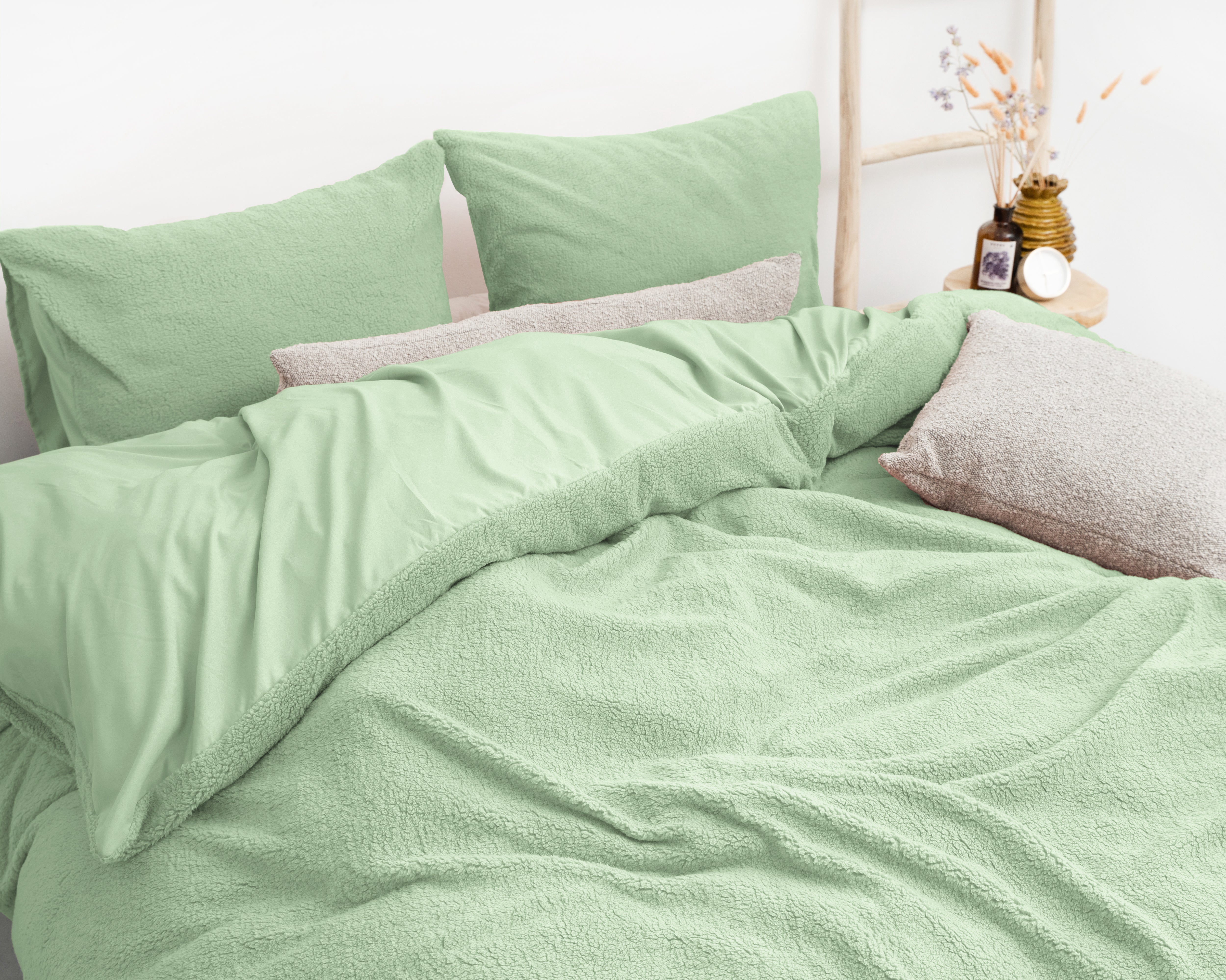 Teddy Duvet Cover Light Green - Cuddly night's sleep - Soft and warm - Warm and luxurious feeling