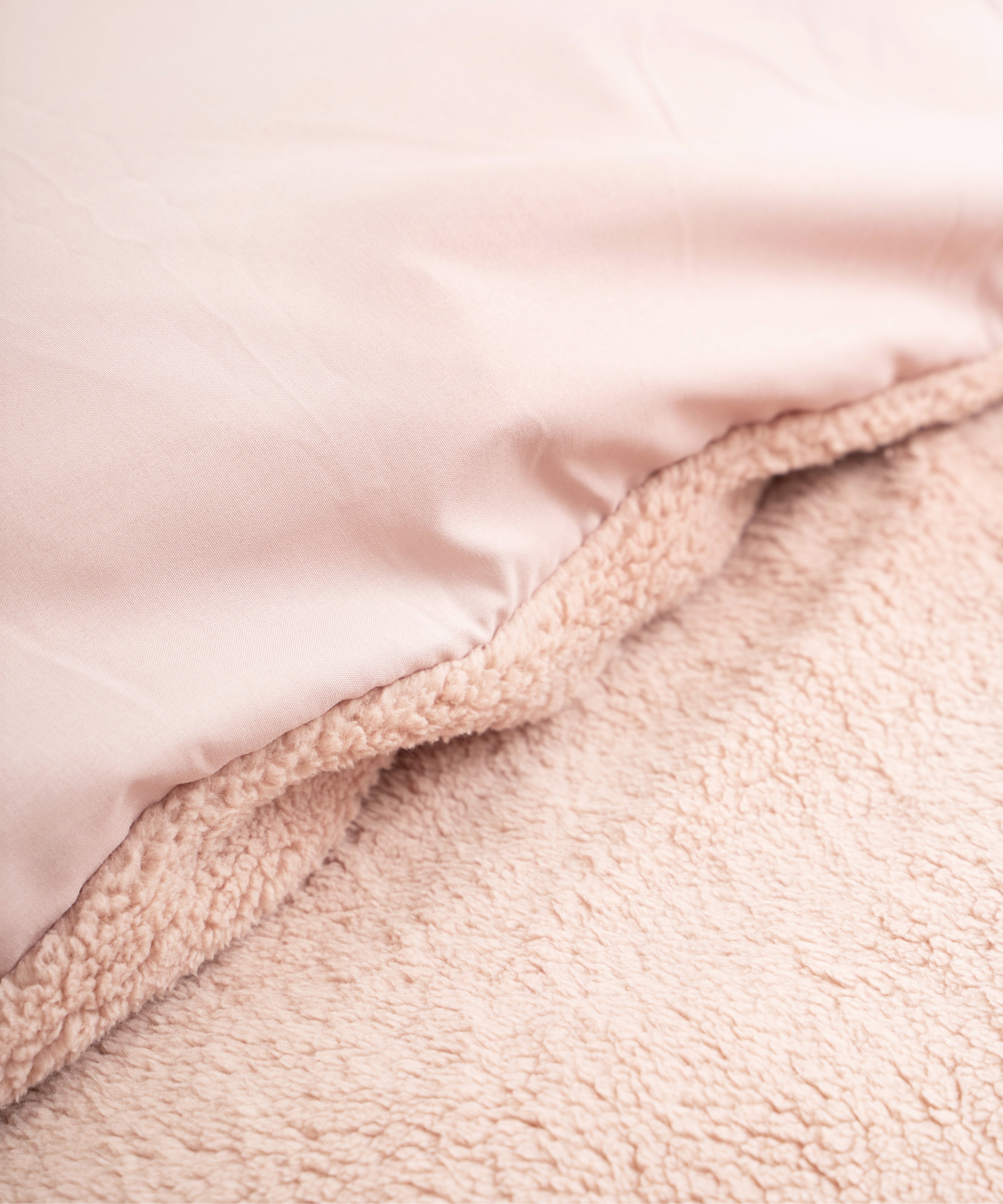 Teddy Duvet Cover Pink - Cuddly night's sleep - Soft and warm - Warm and luxurious feeling