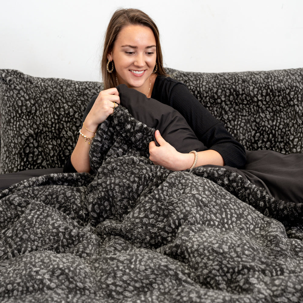 Teddy Duvet Cover Tiger Black - Cuddly night's sleep - Soft and warm - Trendy print