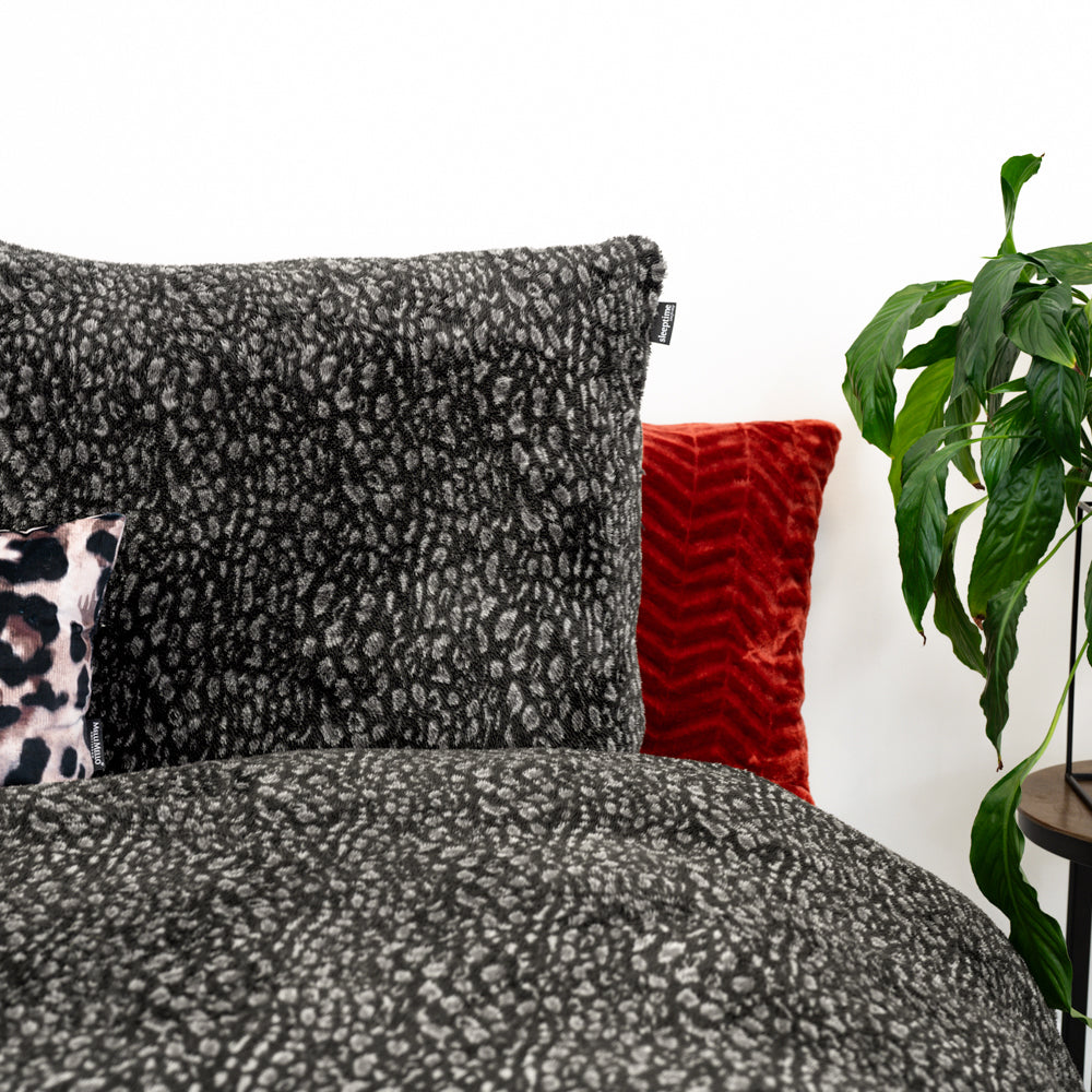 Teddy Duvet Cover Tiger Black - Cuddly night's sleep - Soft and warm - Trendy print