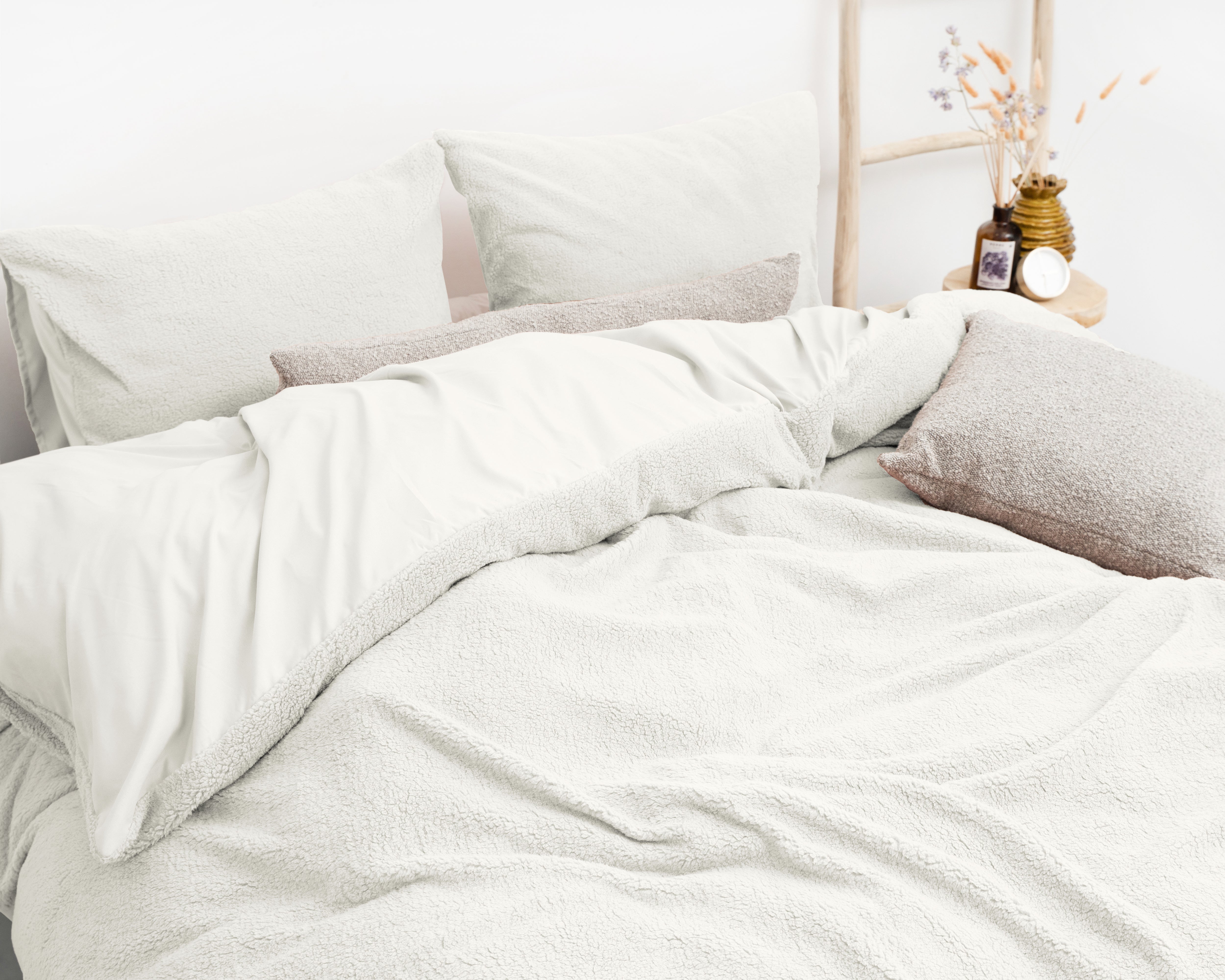 Teddy Duvet Cover White - Cuddly night's sleep - Soft and warm - Warm and luxurious feeling