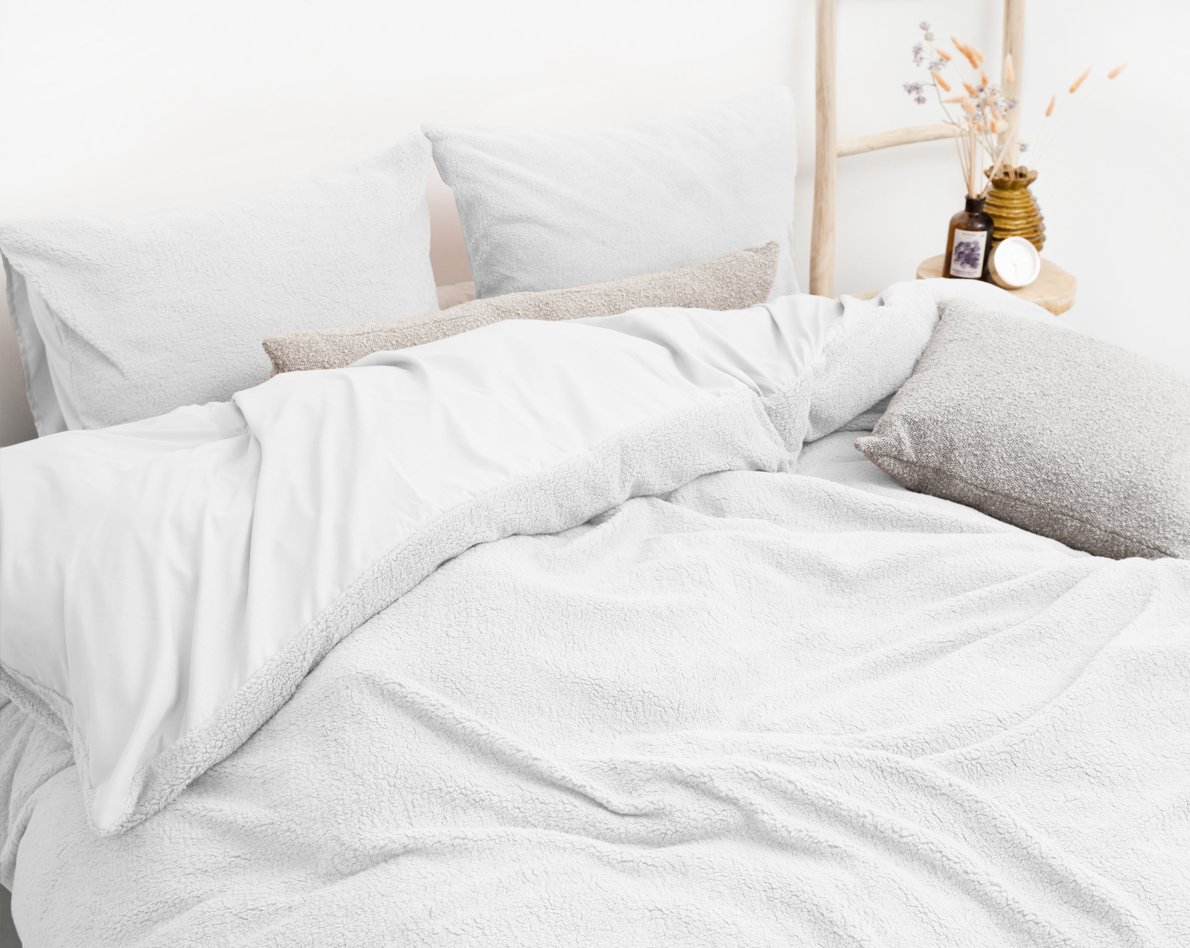 Teddy Cotton Duvet Cover White - Cooling underside - 100% breathable cotton - Cuddly night's sleep