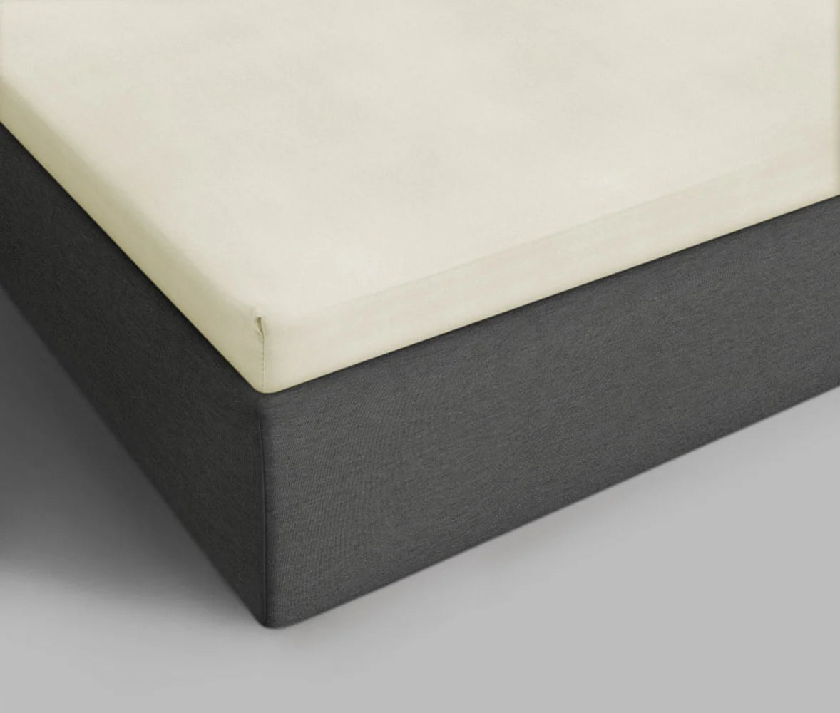Jersey Fitted Sheet Off White – Non-Iron, Perfect Fit & Breathable