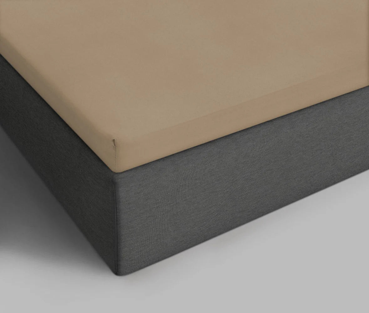 Jersey Taupe Fitted Sheet – Non-Iron, Breathable & Perfect Fit | 100% Cotton