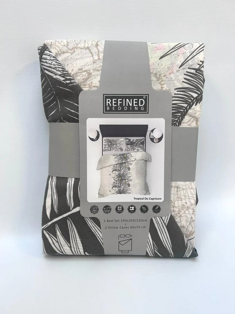 Tropical Capricorn Duvet Cover – Tropical Atmosphere, World Map & Birds