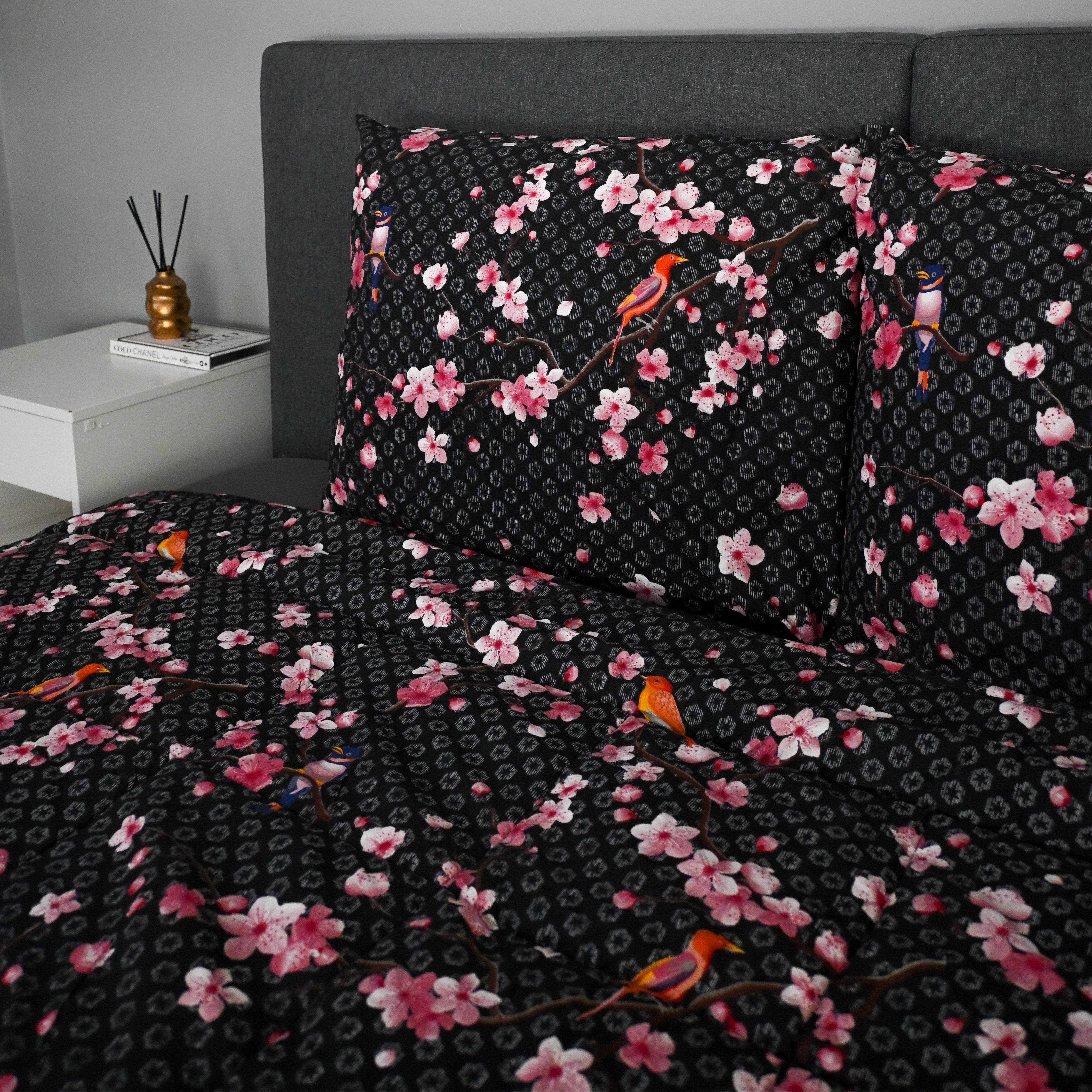 Valking Dekbed - Japon Black - Voor het hele jaar + Kussenslopen