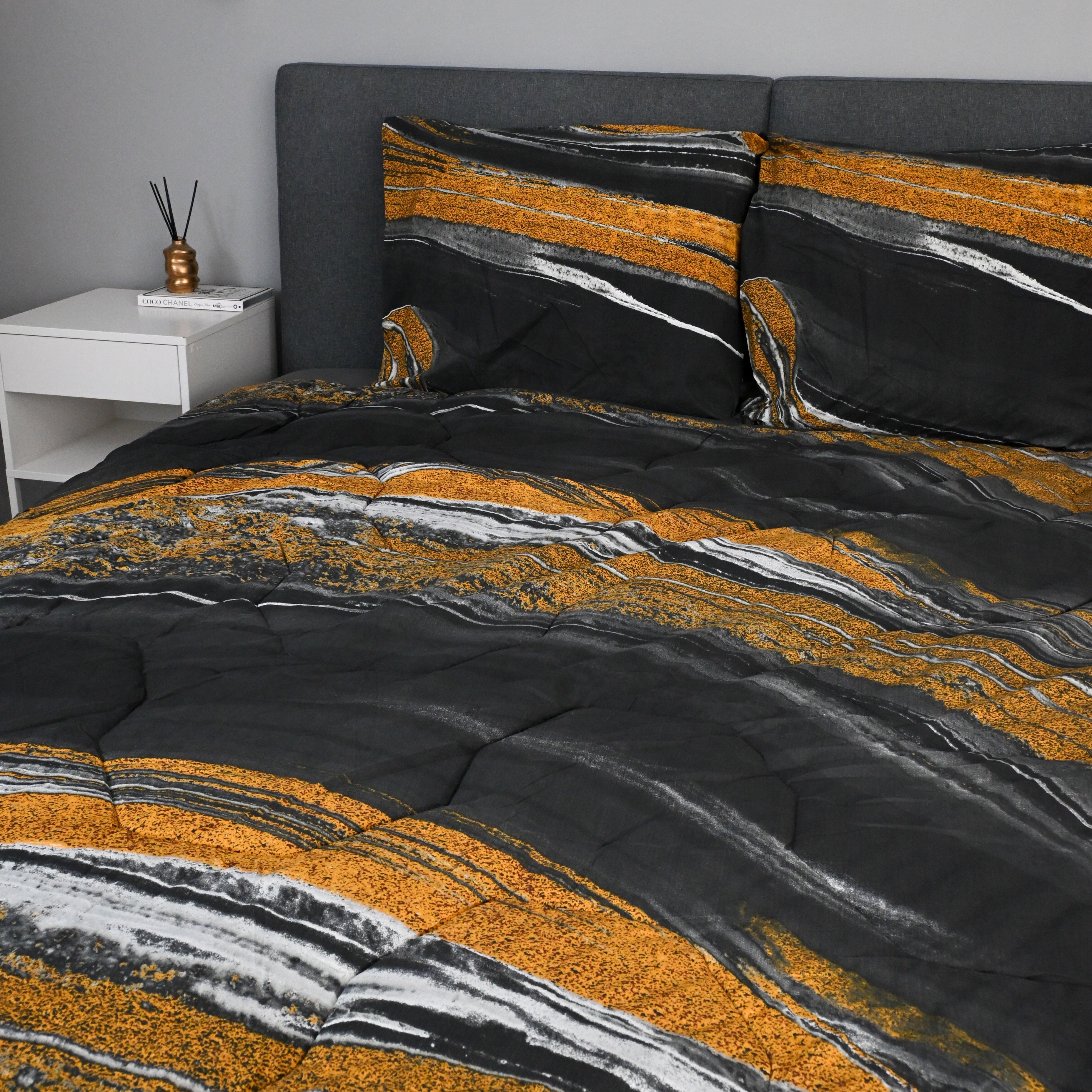All-in-One Lazy Duvet Marble Black Gold - Duvet with pillowcases
