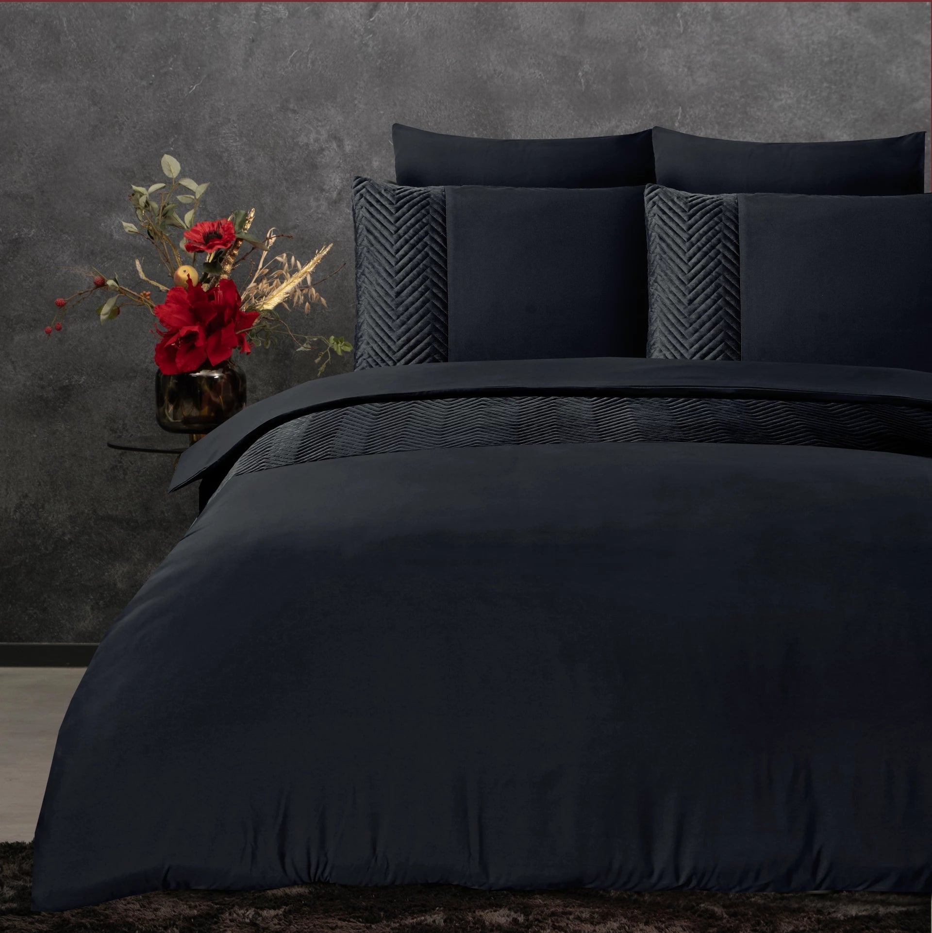 Velvet Crossline Black Duvet Cover - Luxurious velvet band - Velvet soft - Square stitched