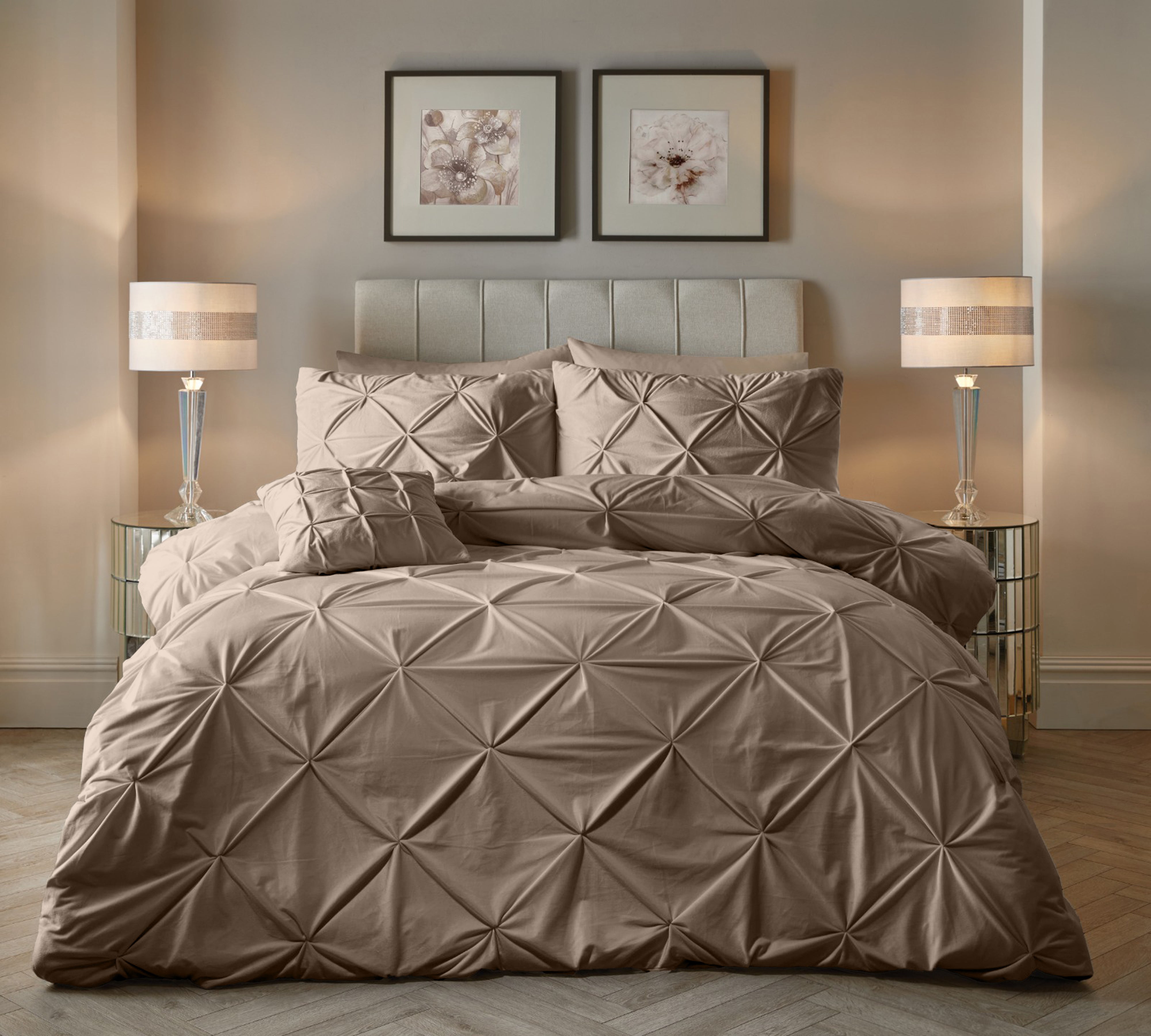 Velvet Pintuck Dekbedovertrek Taupe - Fluweel zacht - Chique design - Luxe verpakking