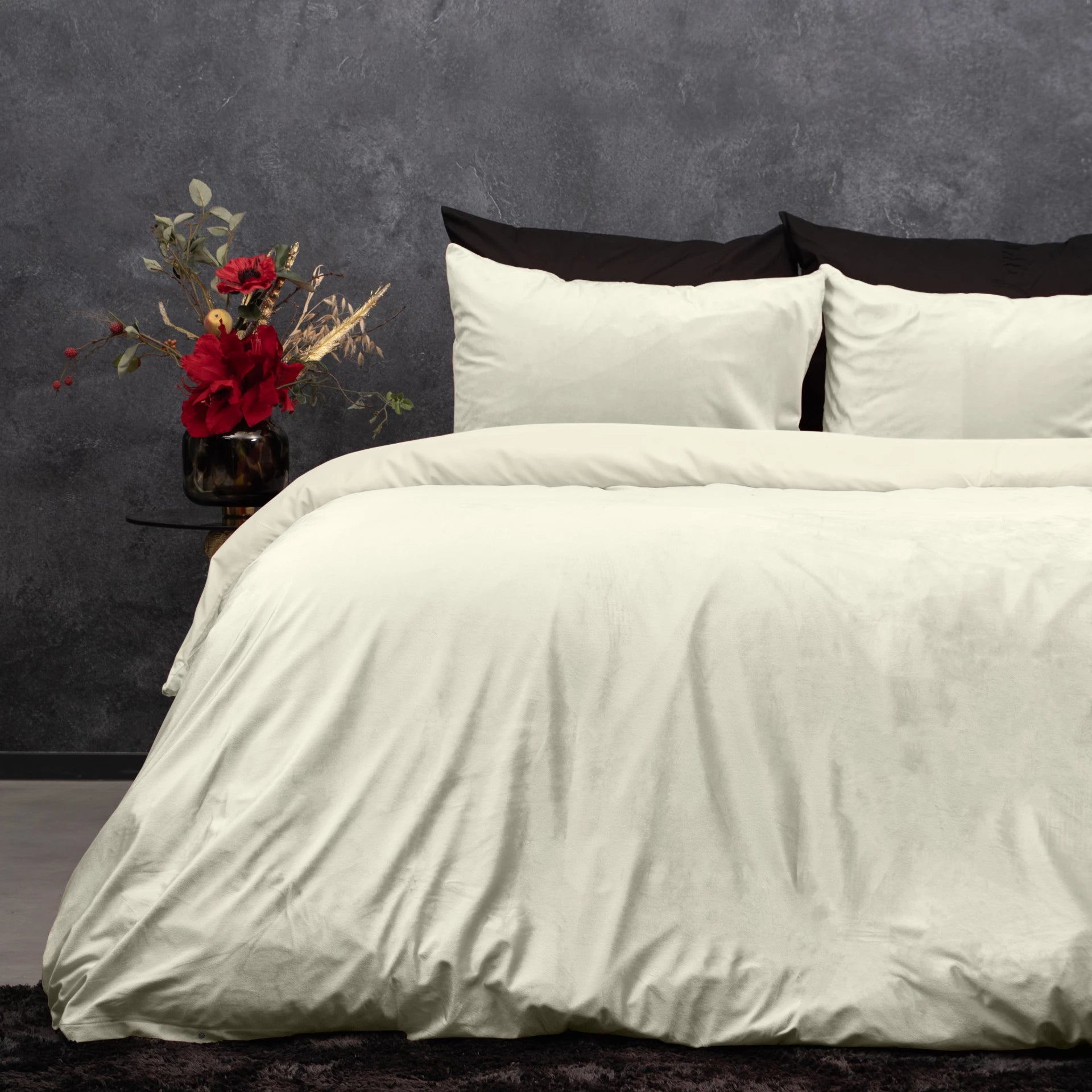 Velvet Uni Dekbedovertrek Creme - Fluweel zacht - Anti-allergisch - Luxe verpakt