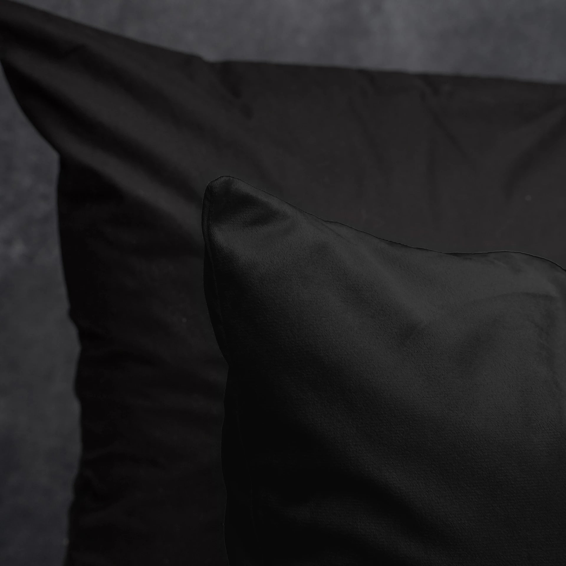 Velvet Uni Dekbedovertrek Zwart - Fluweel zacht - Anti-allergisch - Luxe verpakt