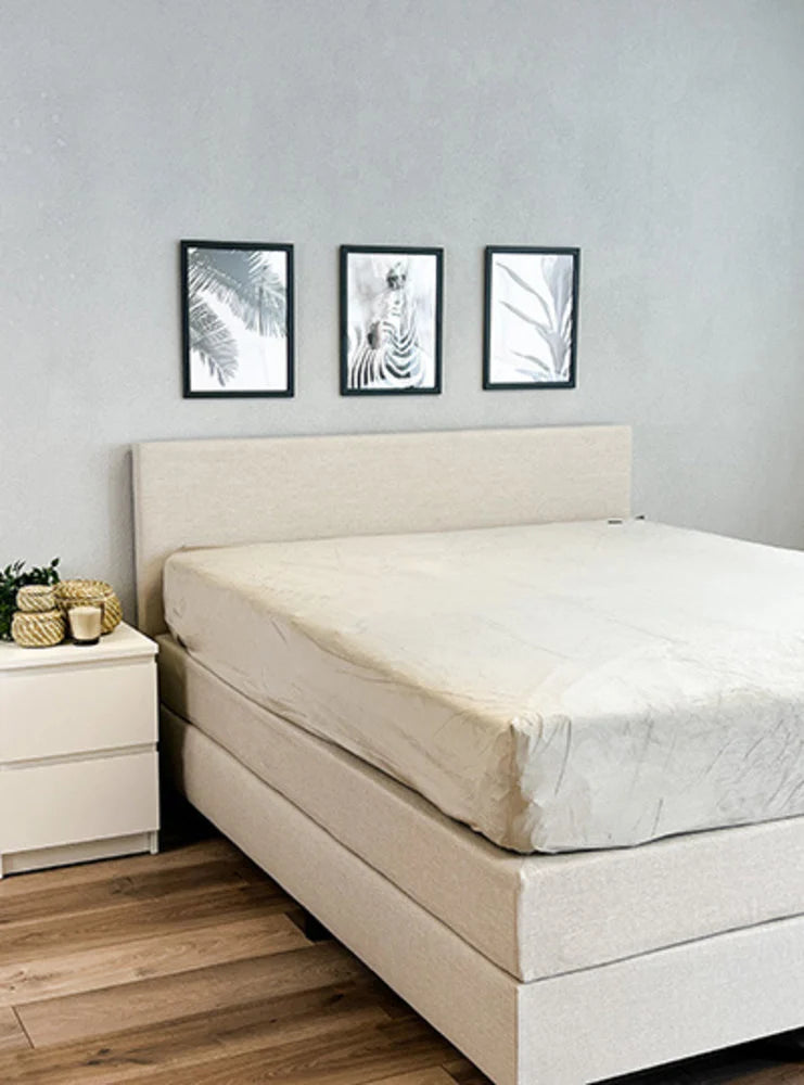 Velvet Velour Fitted Sheet Silver Grey | Luxury & Comfort for Mattresses up to 40 cm