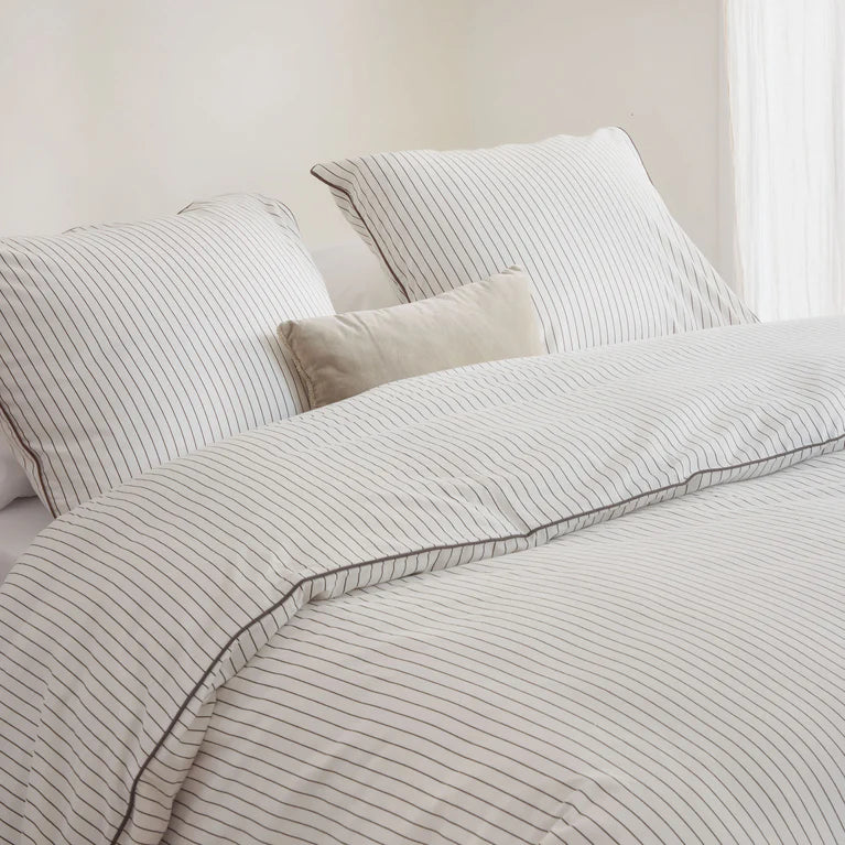 Walra Dekbedovertrek Gentle Stripes - Bruin - 100% Flanel Katoen