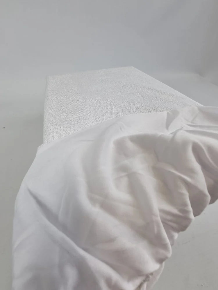 Waterproof Mattress Protector Cot 60x120 cm - Anti-allergic and Breathable