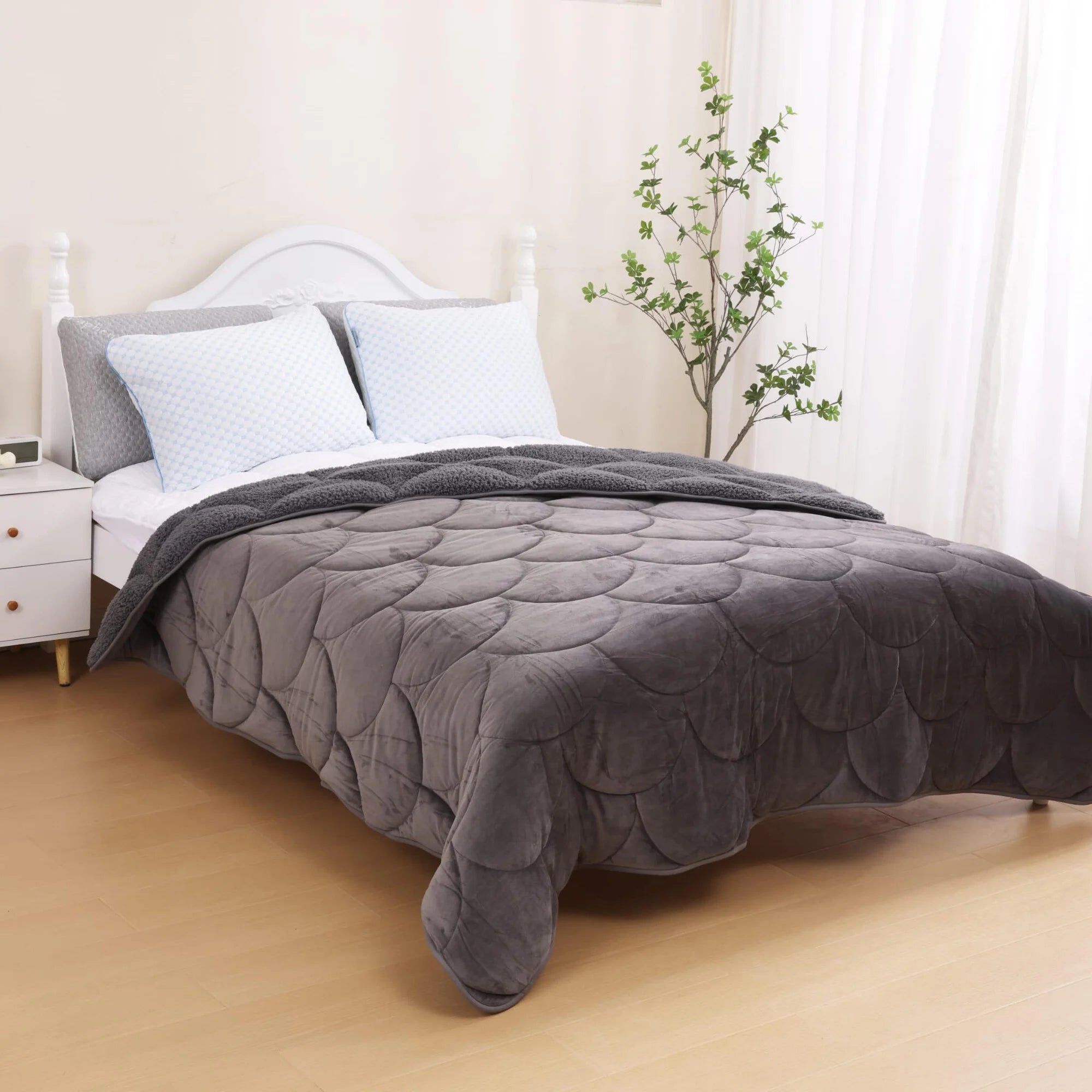 All-in One Lazy Teddy/Velvet Duvet Gray - 2-in-1 Winter duvet
