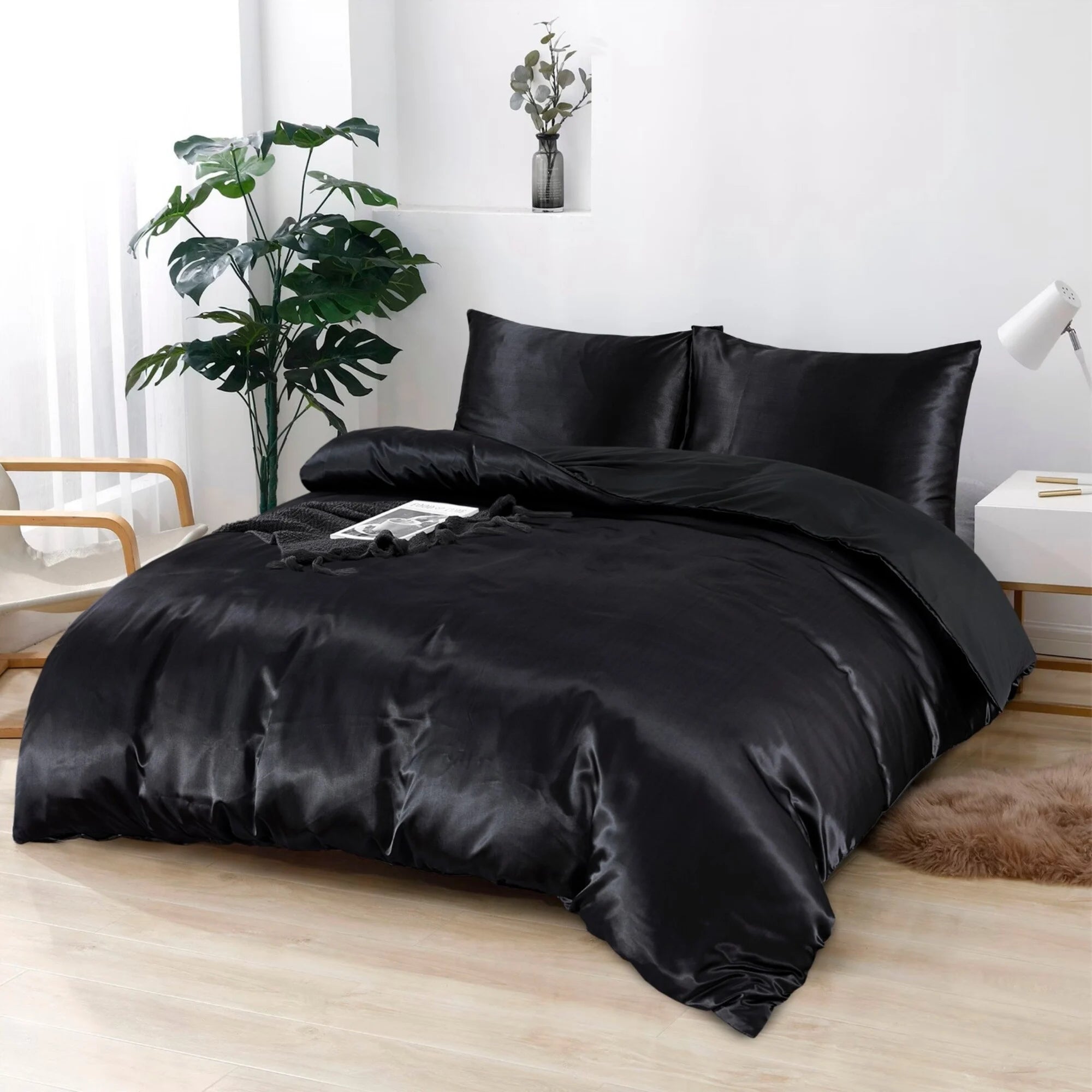 Shiny Satin Duvet Cover Black