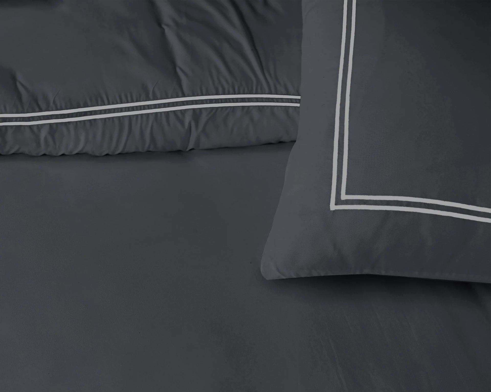Brata Duvet Cover Black/Grey - Fine woven cotton - Up to 260 long - Hotel chic design