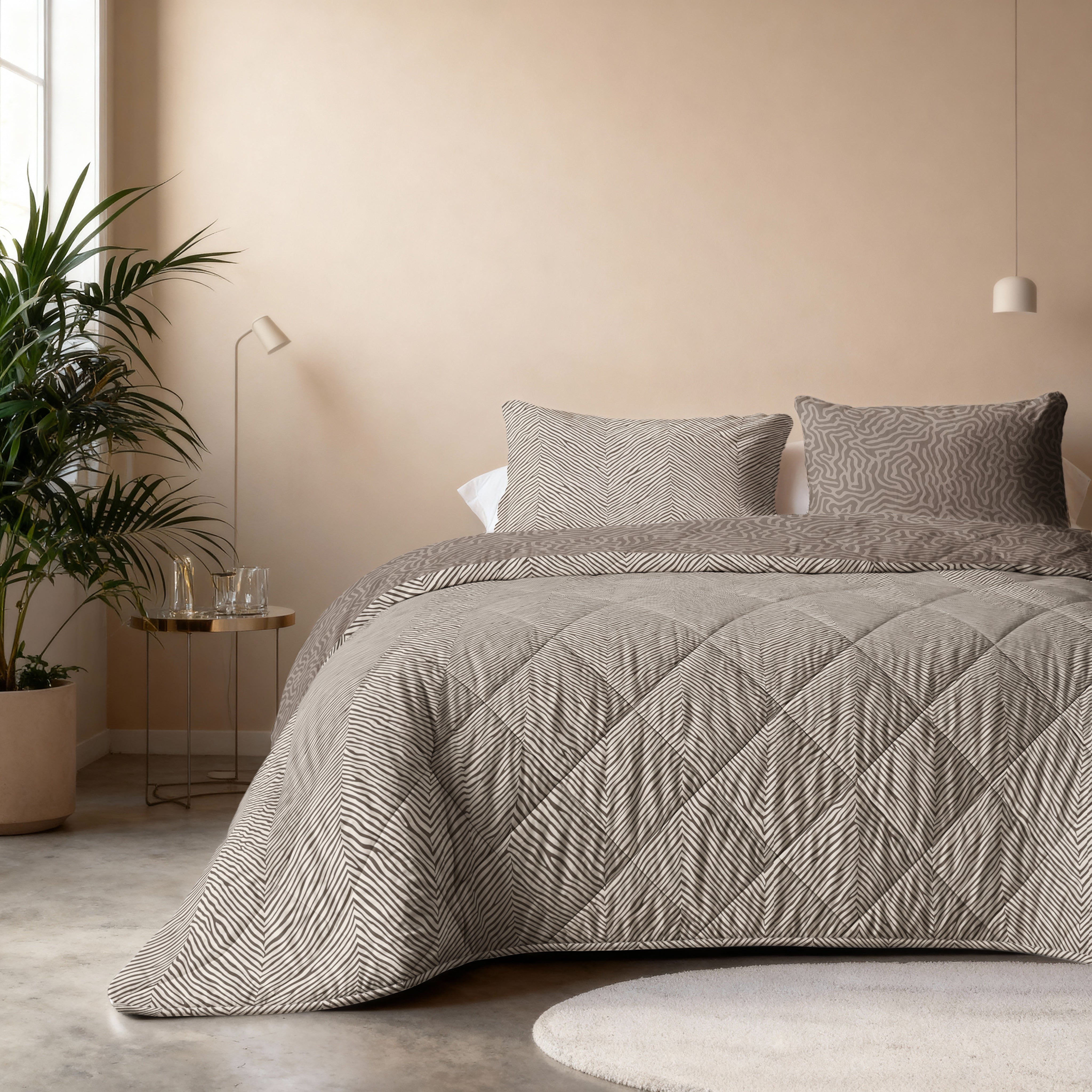 All-in One Lazy Dekbed Solitude Taupe - Dekbed met kussenslopen