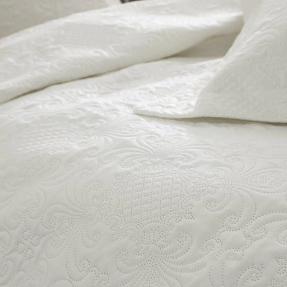 Clara Creme 260 x 250 - Luxe sprei - Zware kwaliteit - Met 2 slopen